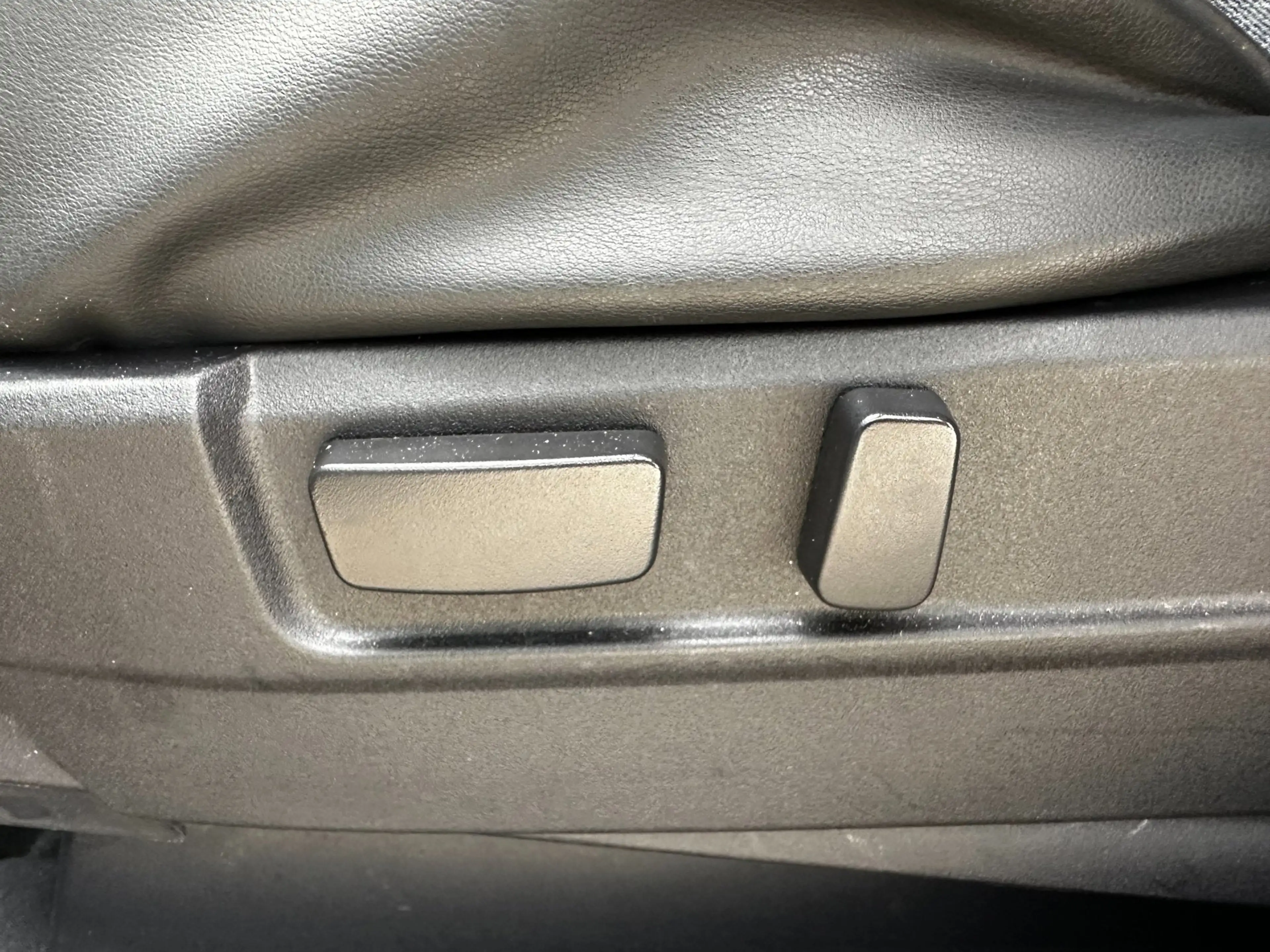 Mitsubishi Outlander 2.0 4WD 7p Intense+ Pano | Leder | Clima — photo 25