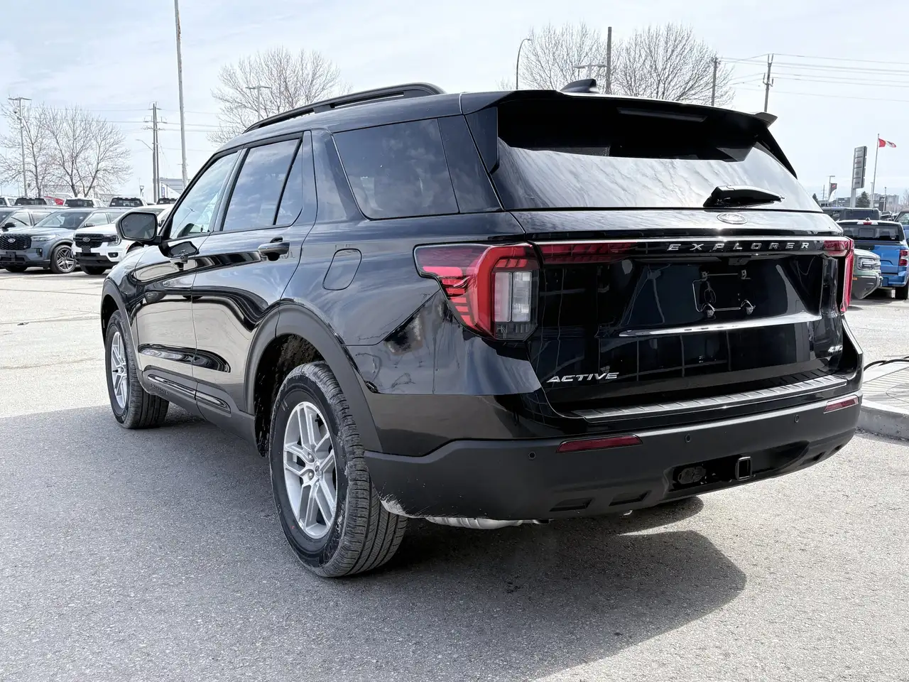 Ford Explorer снимка Ford Explorer