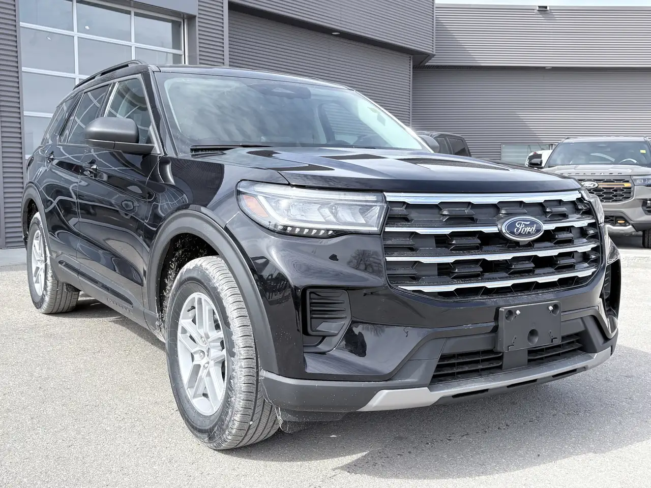 Ford Explorer снимка Ford Explorer