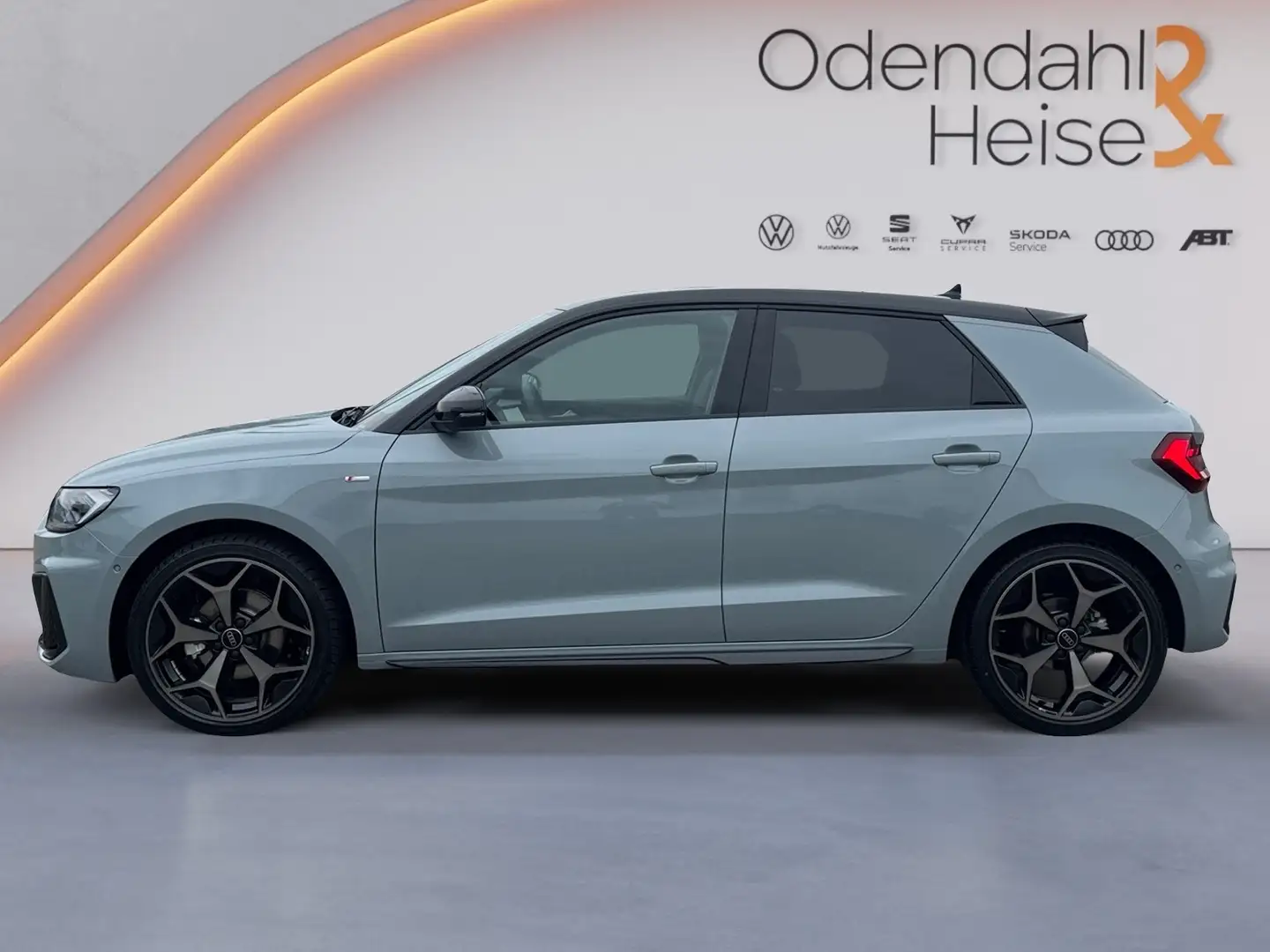 Audi A1 Sportback S line 35 TFSI 110(150) kW(PS) S tron Grau - 2