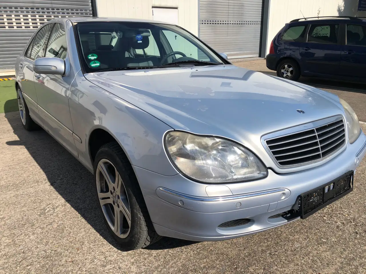 Mercedes-Benz S 320