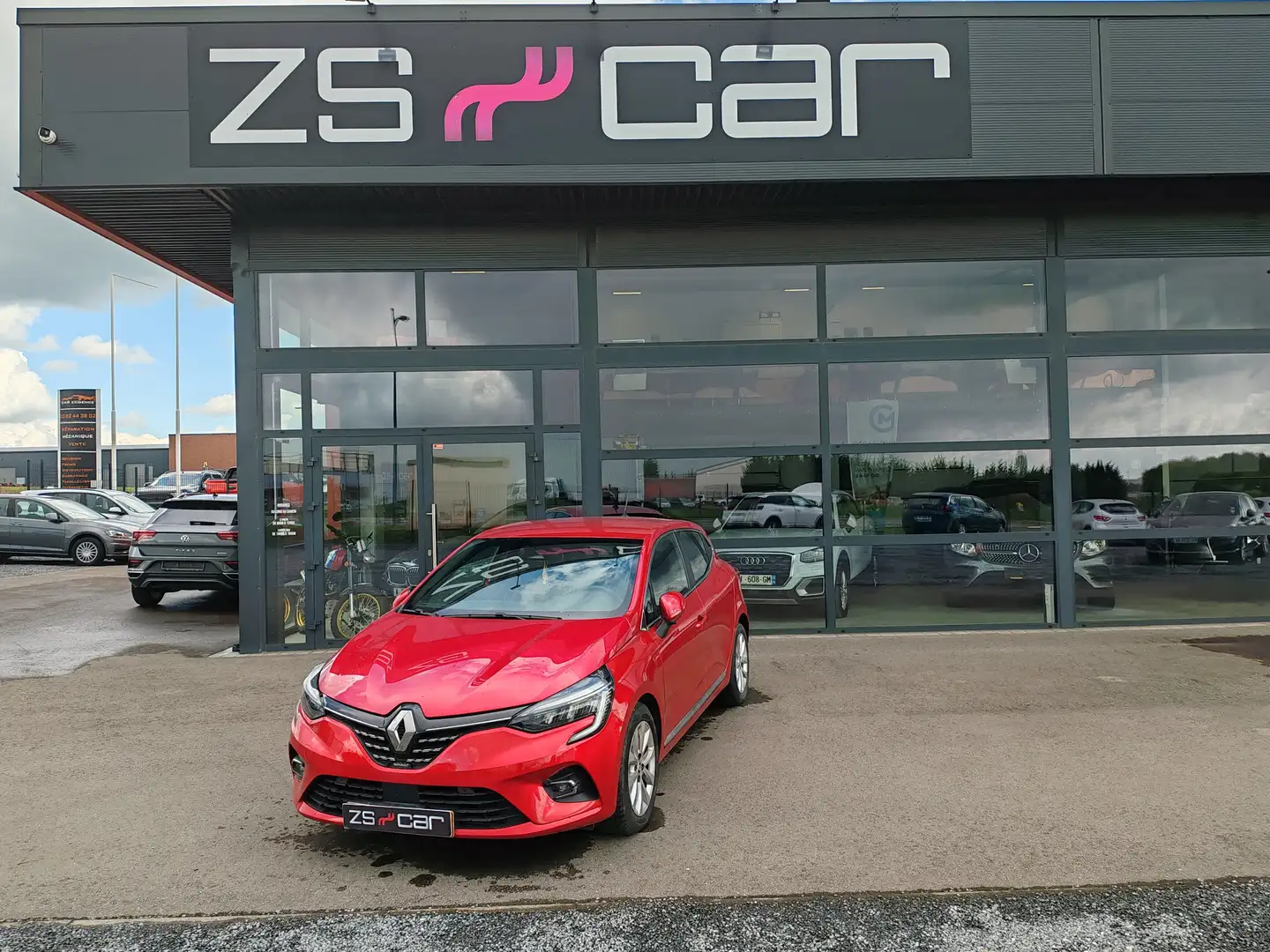Renault Clio Clio TCe 90 - CORPORATE EDITION Rouge - 1