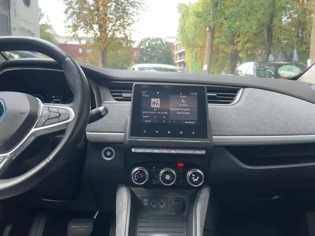Renault Zoe view 12