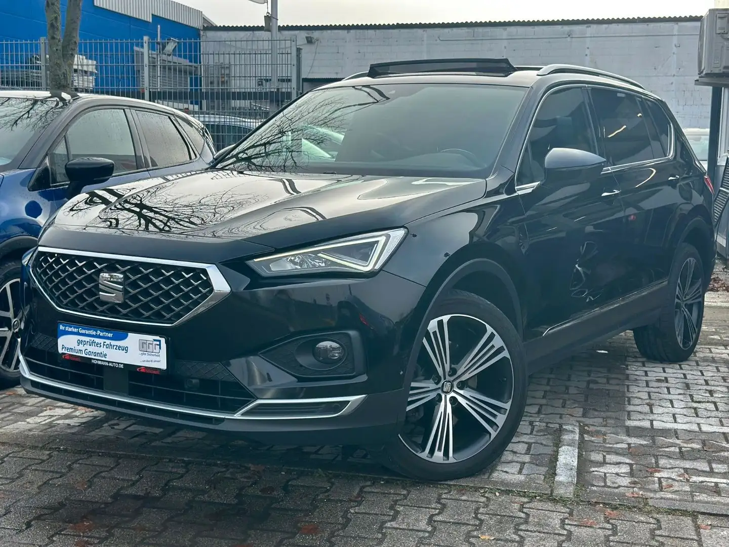 SEAT Tarraco Xcellence 4Drive DSG CAM+ACC+TOT+KEYLESS Schwarz - 1