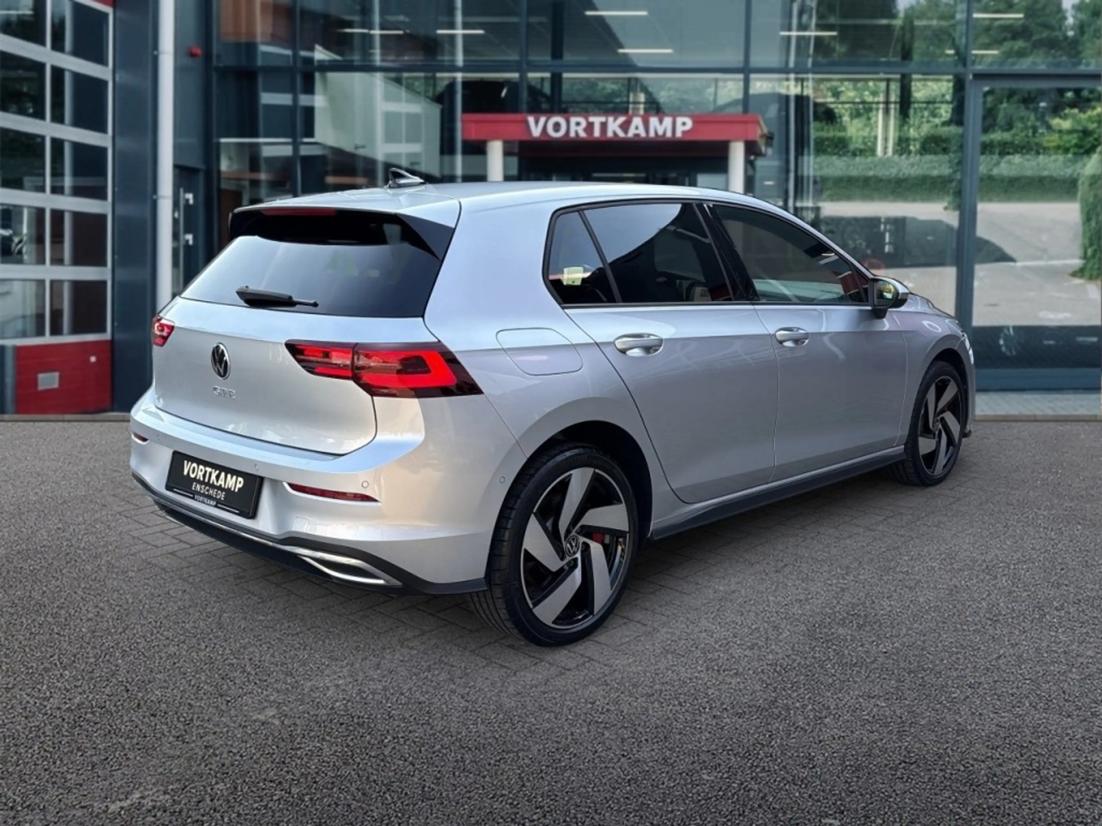 Volkswagen Golf GTE 1.4 TSI GTE e-HYBRID LEDER-VENTILATIE/CAMERA/TREKH — photo 5