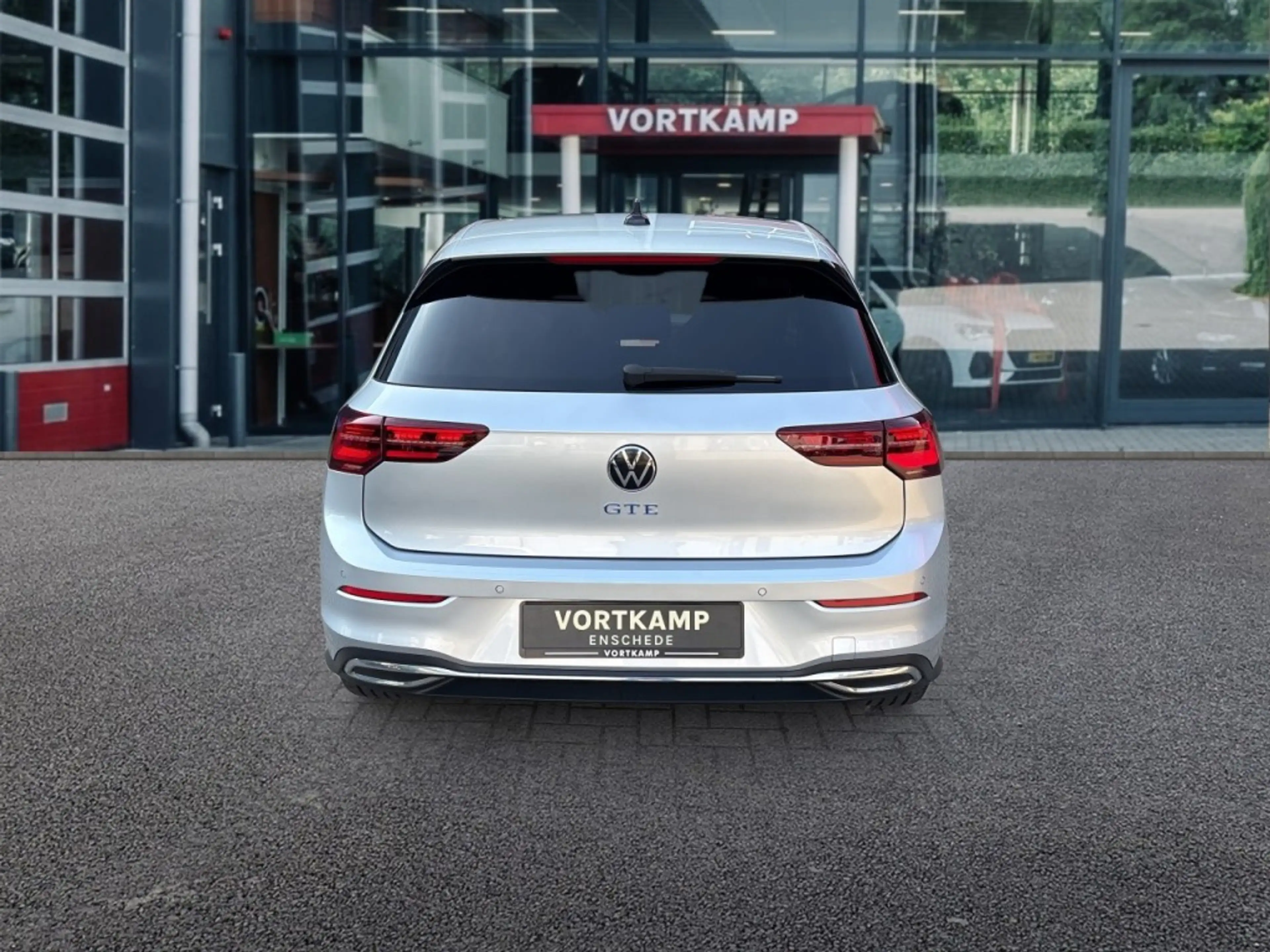 Volkswagen Golf GTE 1.4 TSI GTE e-HYBRID LEDER-VENTILATIE/CAMERA/TREKH — photo 6