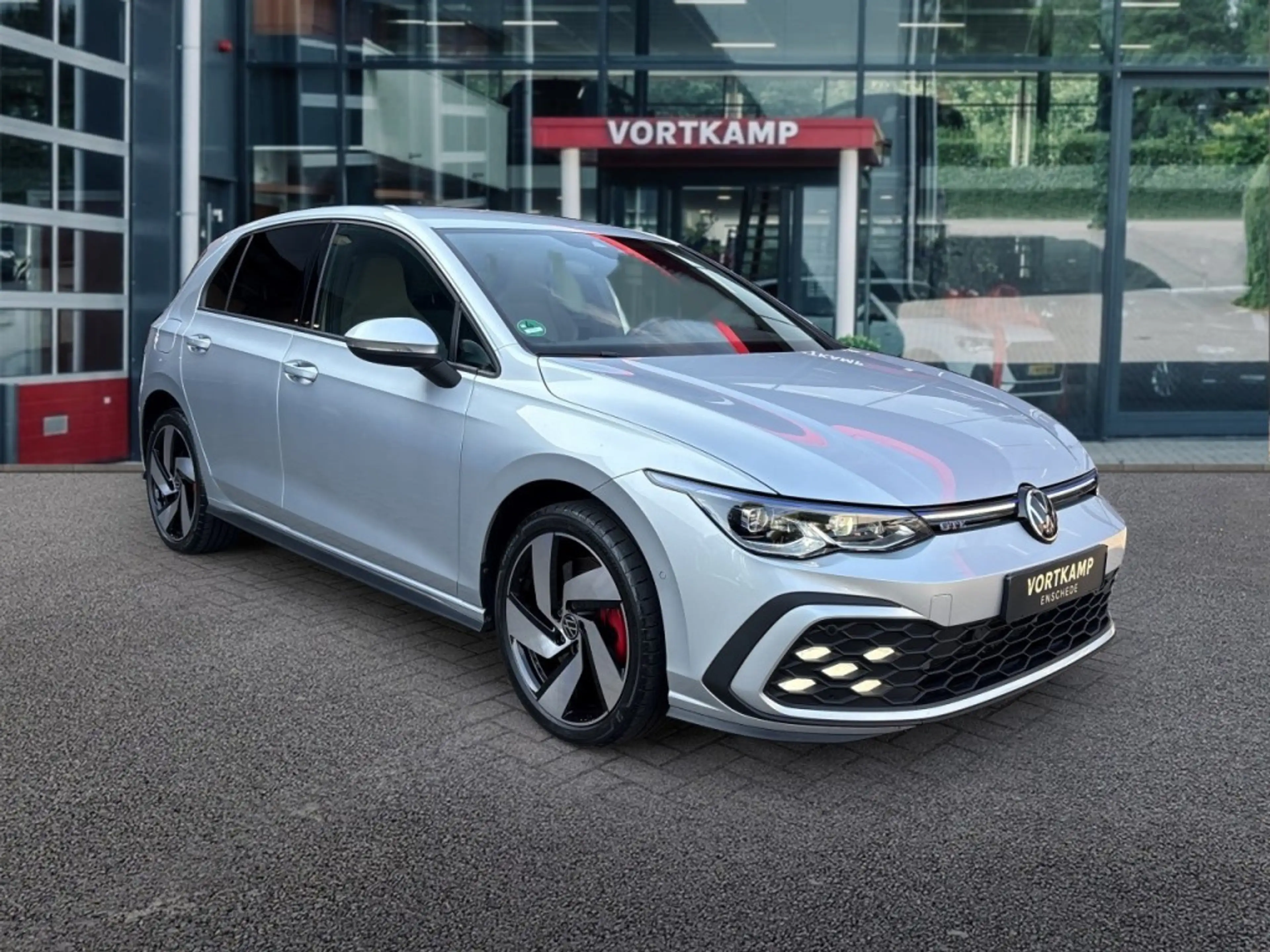 Volkswagen Golf GTE 1.4 TSI GTE e-HYBRID LEDER-VENTILATIE/CAMERA/TREKH — photo 3