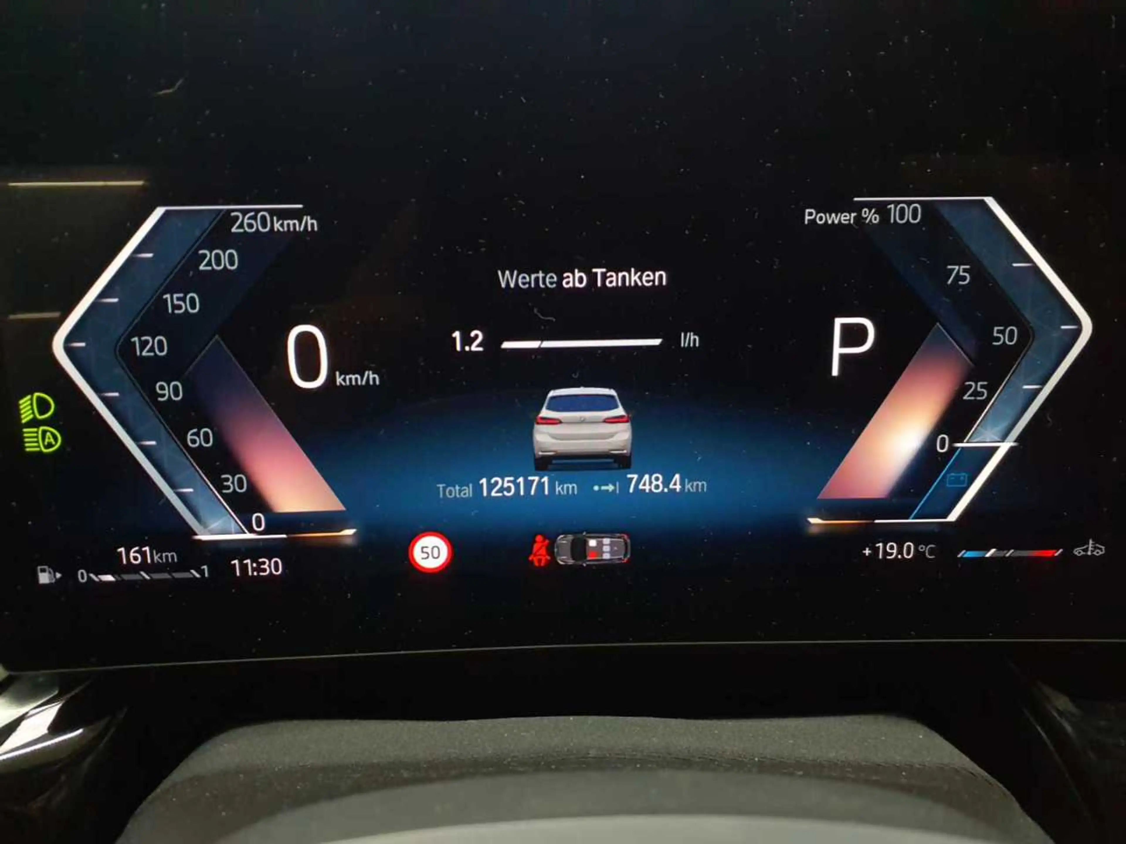 BMW 218 218d Active Tourer Aut. Navi Pano SHZ — photo 11