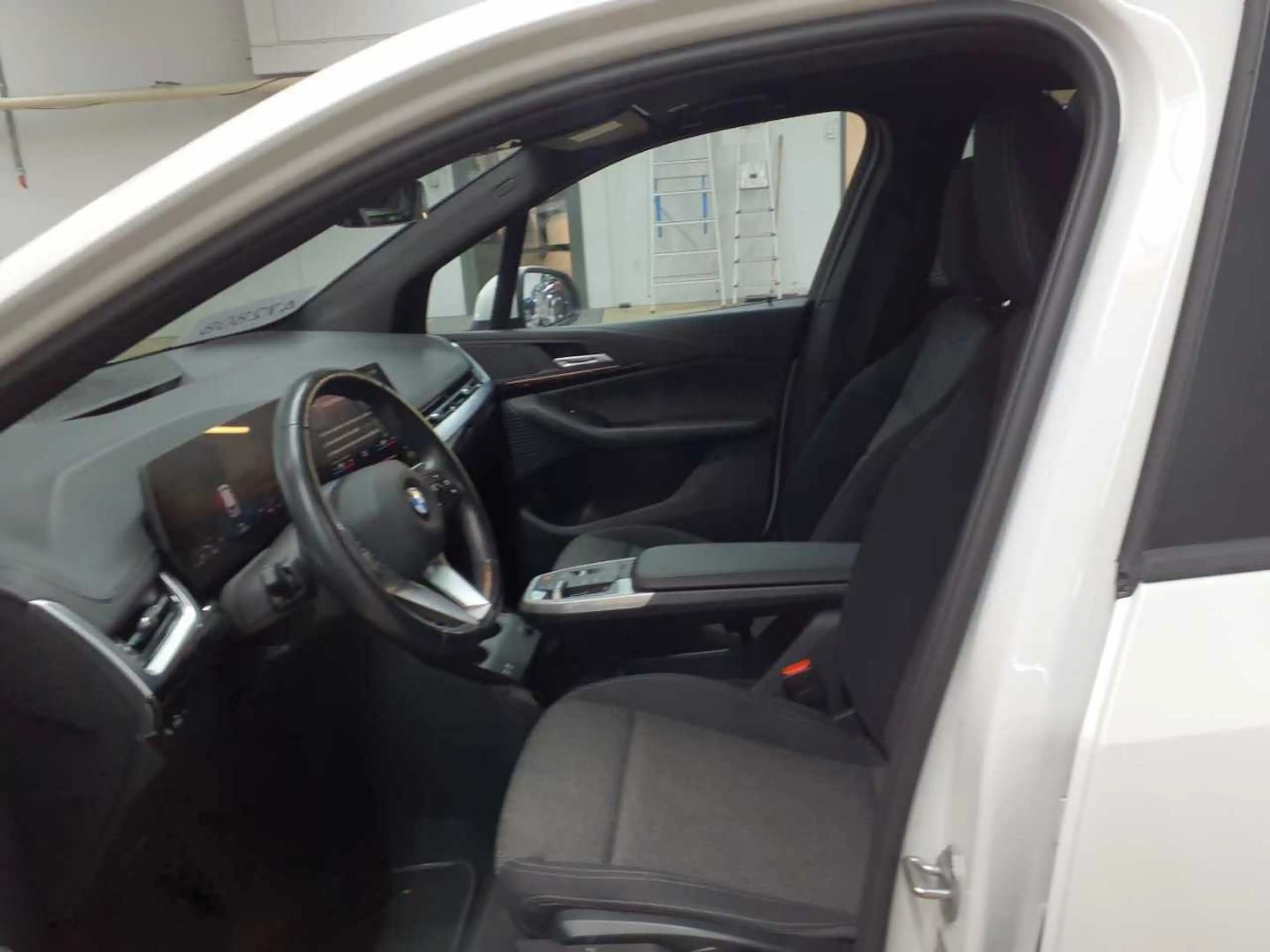 BMW 218 218d Active Tourer Aut. Navi Pano SHZ — photo 7