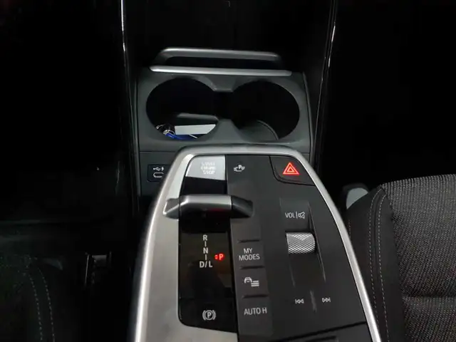 BMW 2 Series view 10