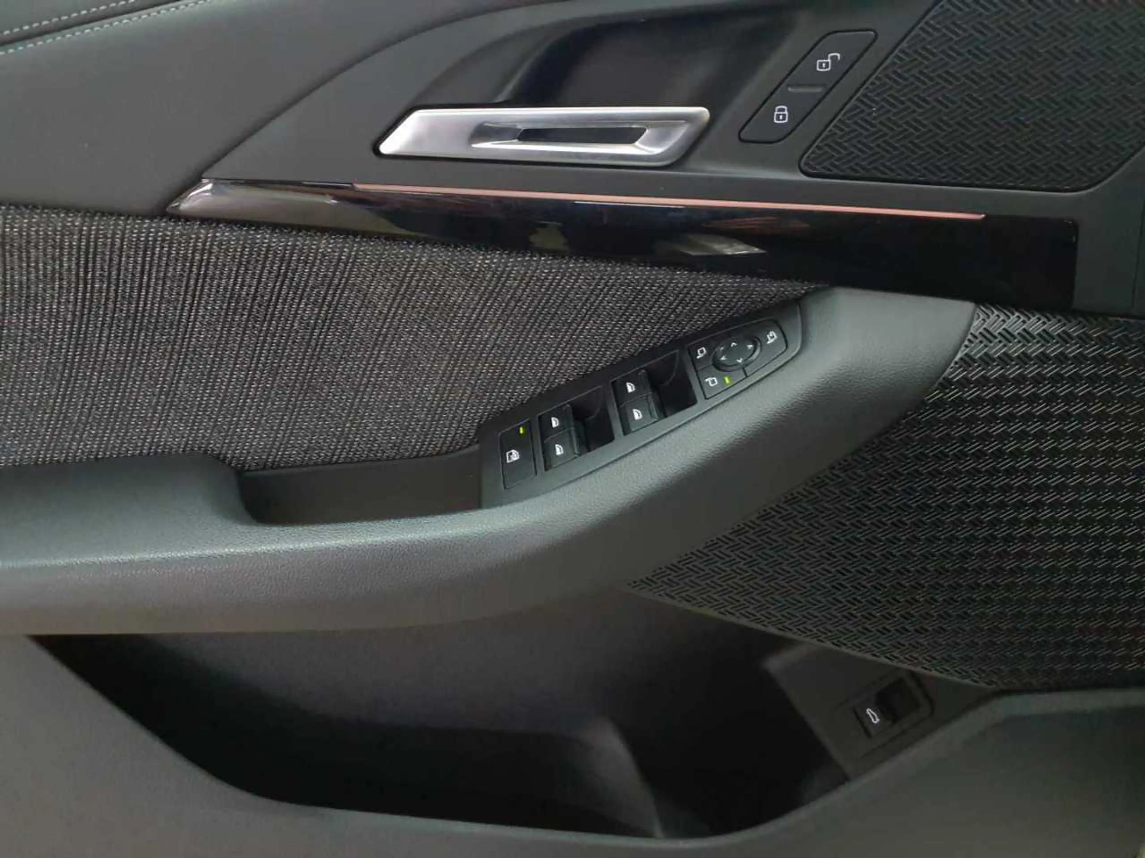 BMW 218 218d Active Tourer Aut. Navi Pano SHZ — photo 19