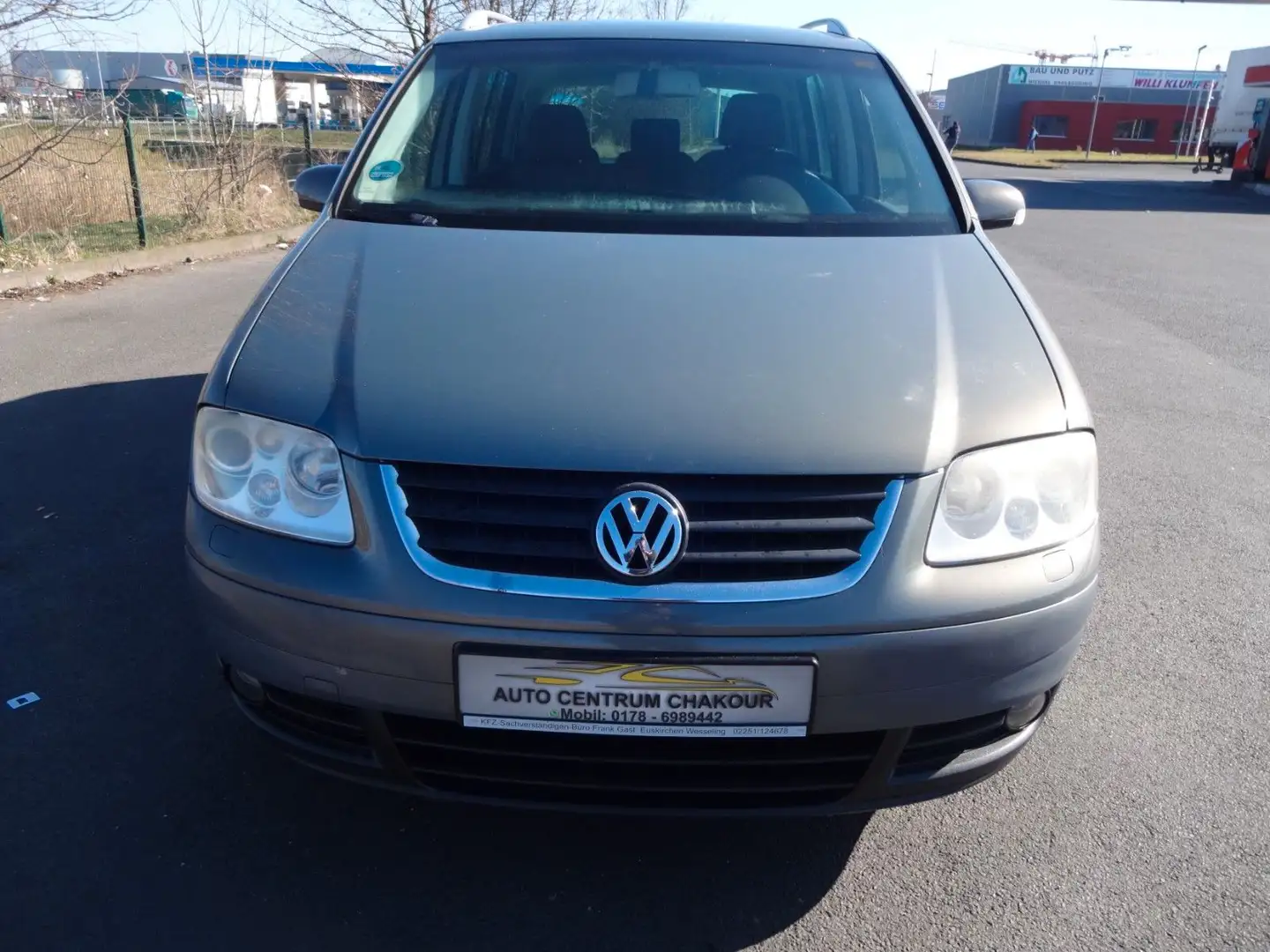 Volkswagen Touran Goal 2 Liter  Automatik Gris - 2