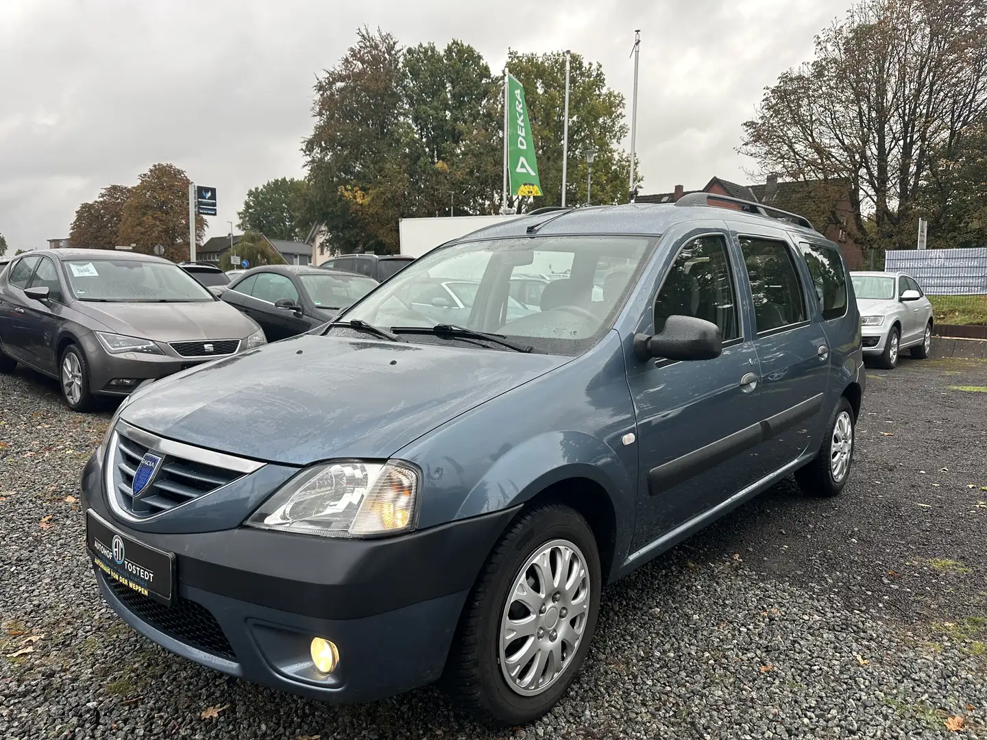 Dacia Logan Laureate*Klima+AHK*7-Sitzer*TÜV 10.2026 Blau - 1