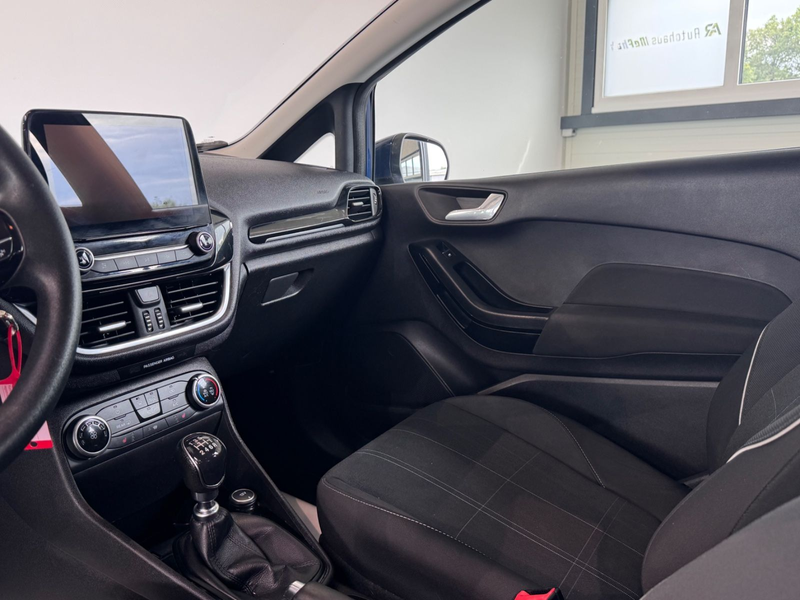 Ford Fiesta Cool & Connect*PDC*SHZ*BT*NAVI*KLIMA* — photo 14