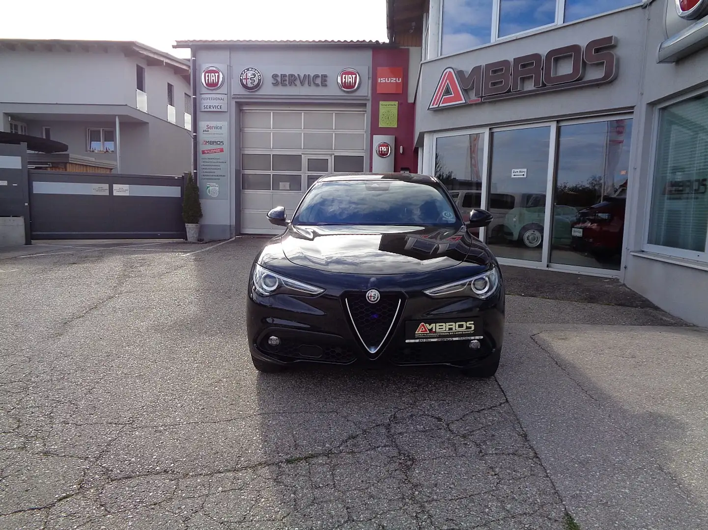 Alfa Romeo Stelvio Super 2,2 ATX AWD ALLRAD Q4 Lusso Paket + AHK Noir - 2