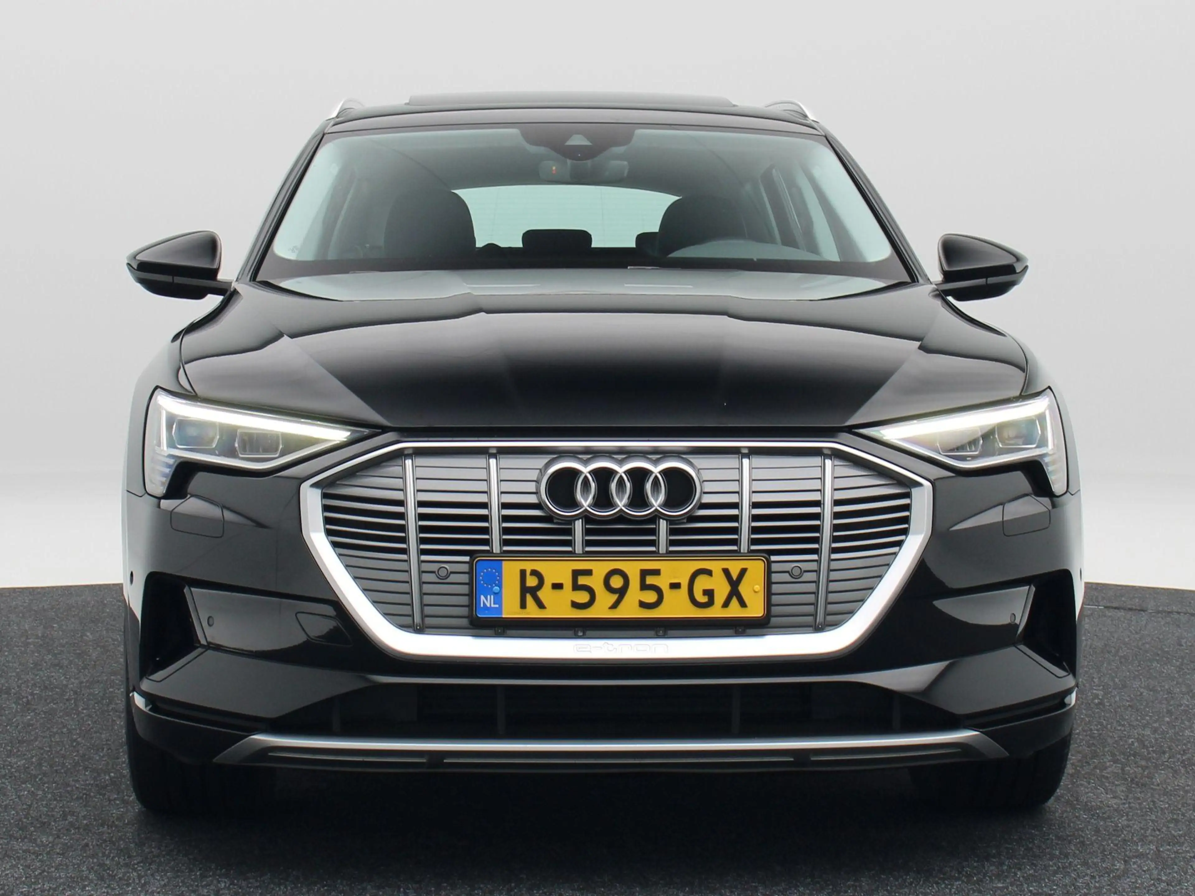 Audi e-tron 55 quattro Advanced edition Plus 95 kWh 408 Pk | L — photo 5