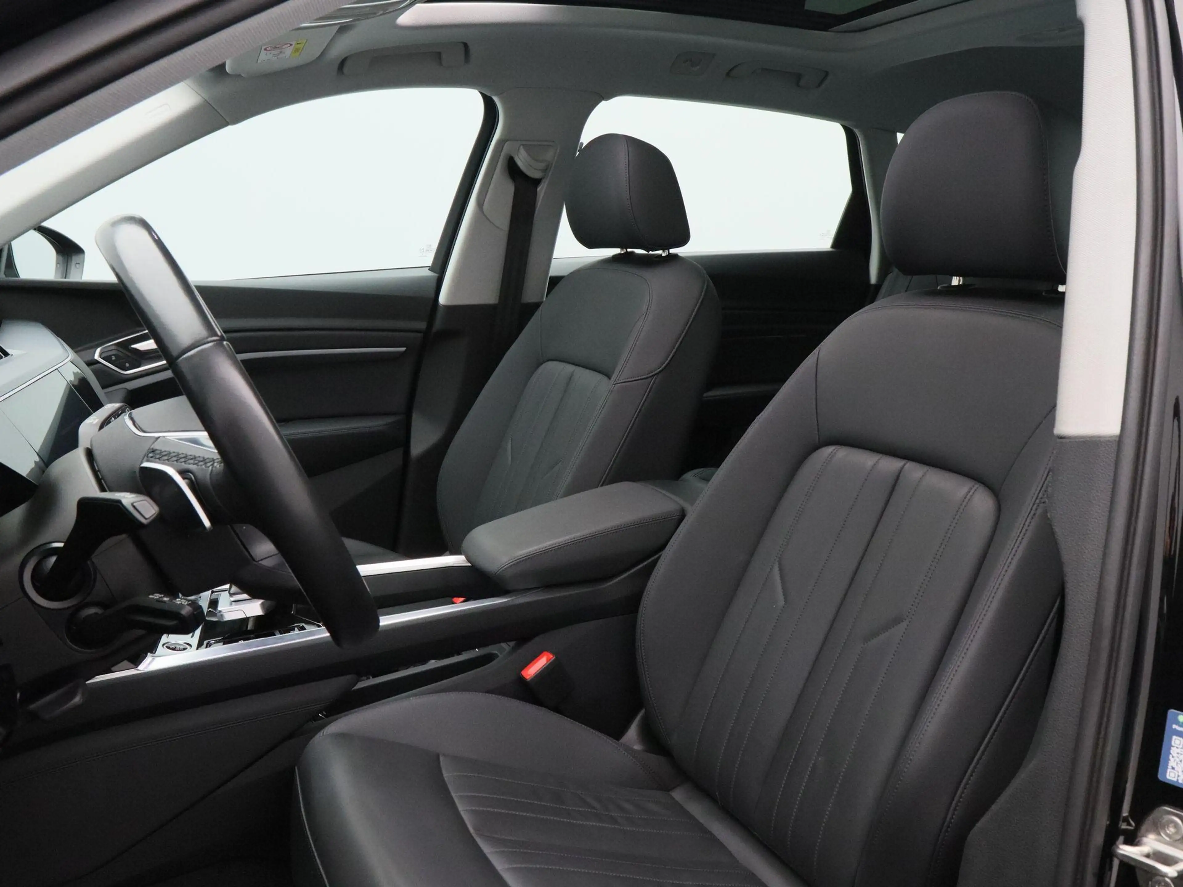 Audi e-tron 55 quattro Advanced edition Plus 95 kWh 408 Pk | L — photo 6