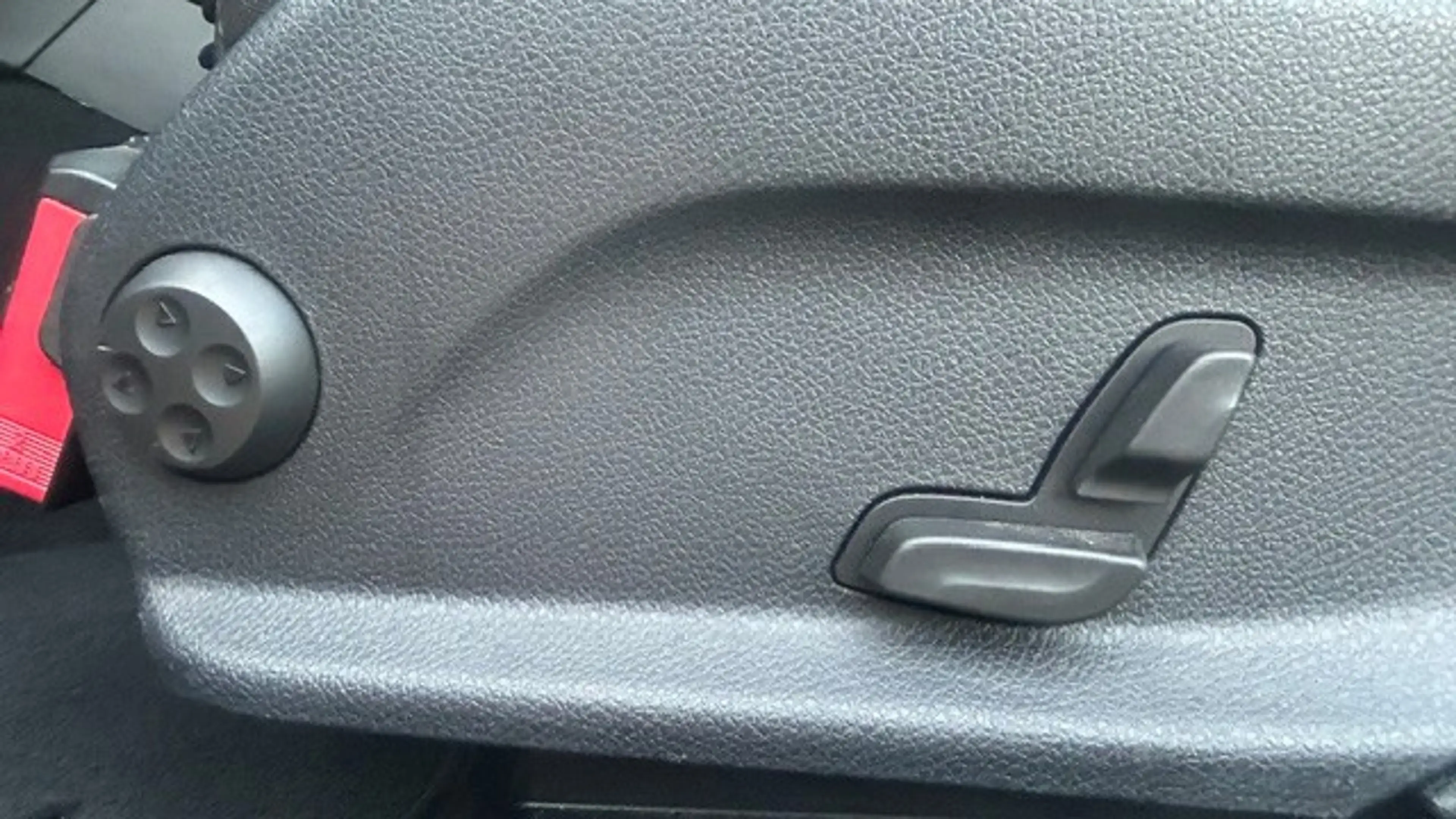 Mercedes-Benz GLC 250 Coupé 4MATIC AMG-LINE NAVIGATIE, DAB RADIO, STOELV — photo 7