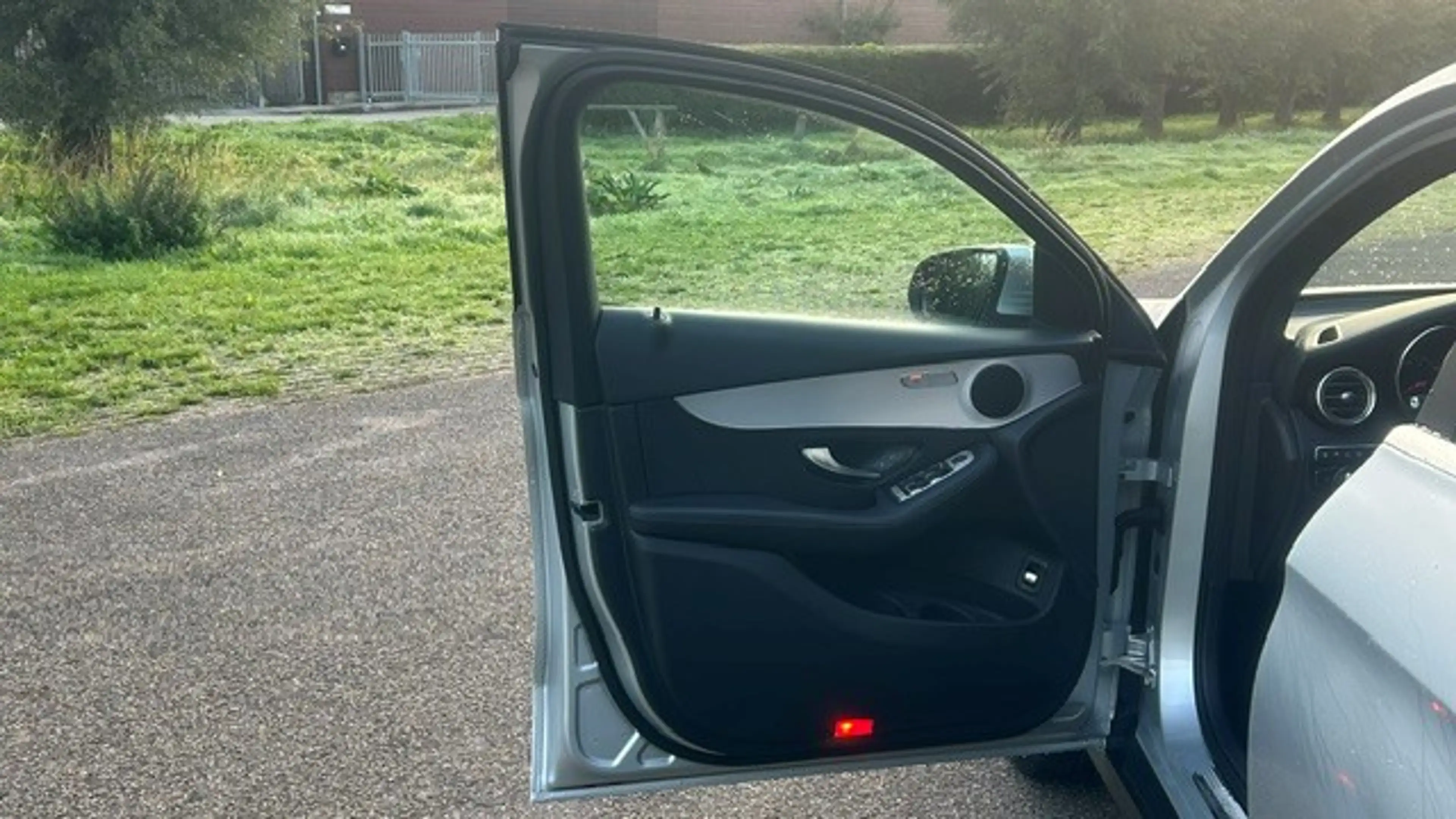 Mercedes-Benz GLC 250 Coupé 4MATIC AMG-LINE NAVIGATIE, DAB RADIO, STOELV — photo 3