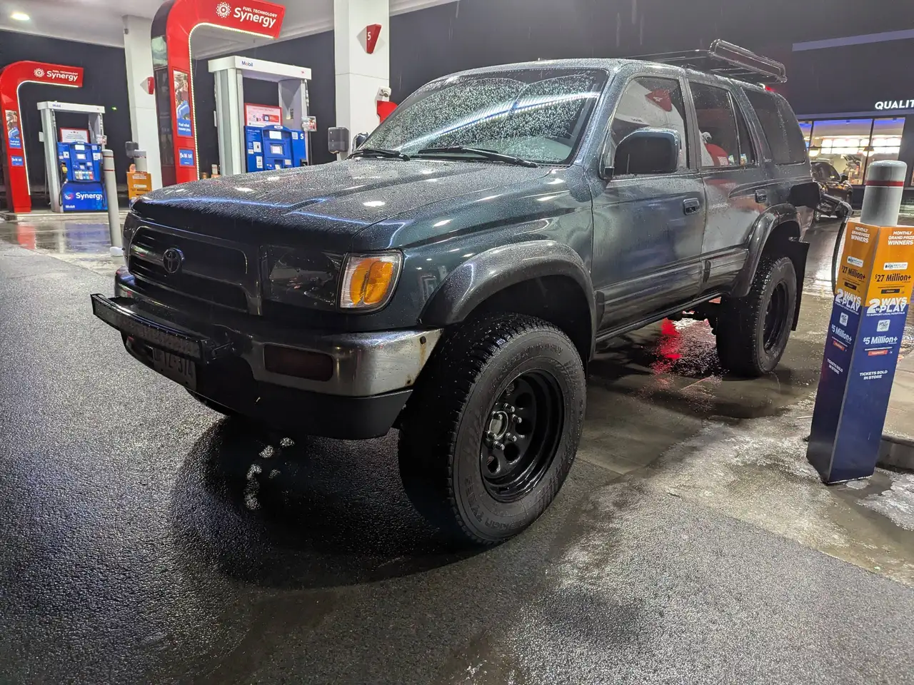 Toyota 4-Runner снимка Toyota 4-Runner
