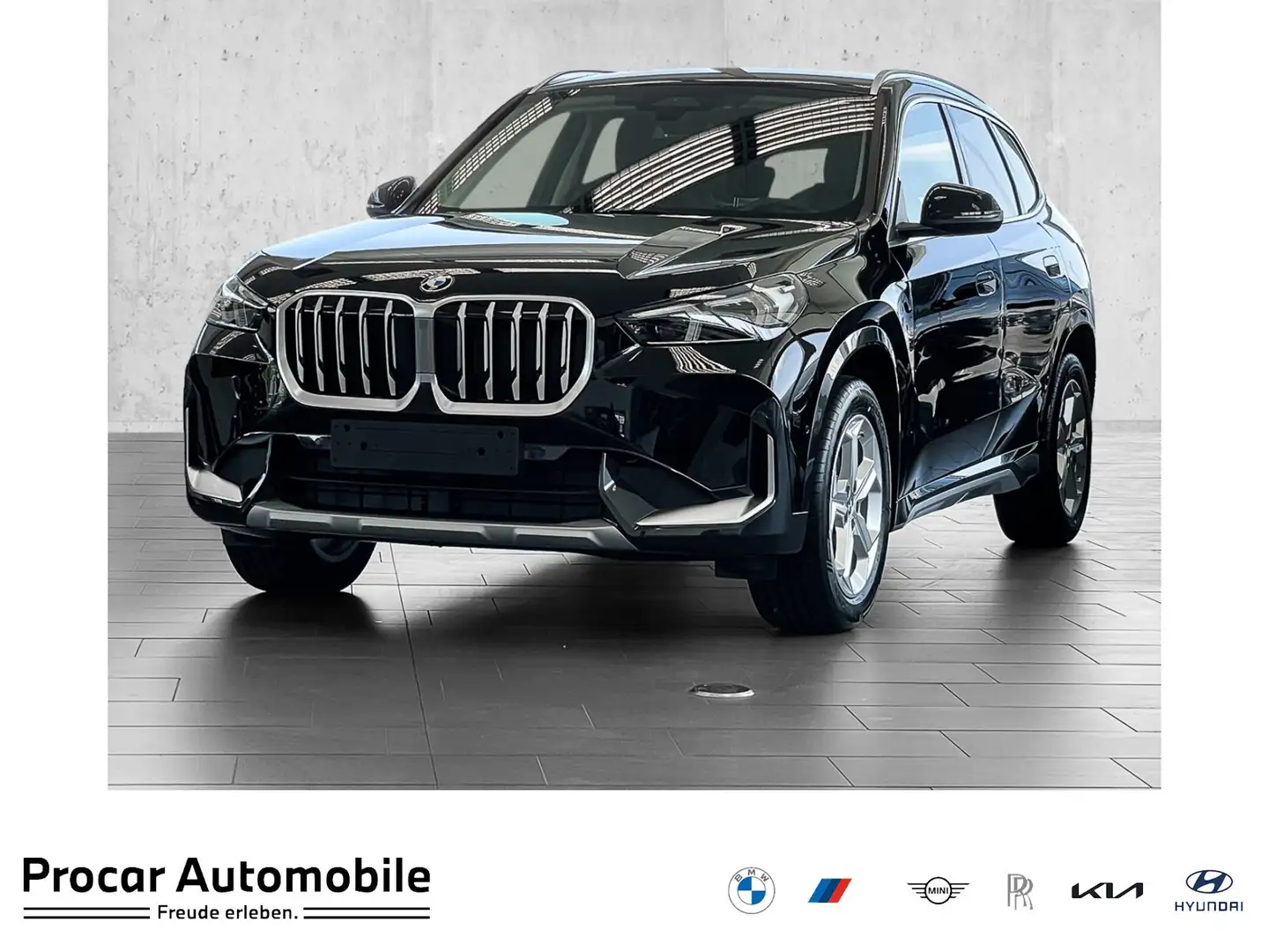 BMW X1 sDrive18d AHK DA PA RFK PDC LED Klima DAB Noir - 1