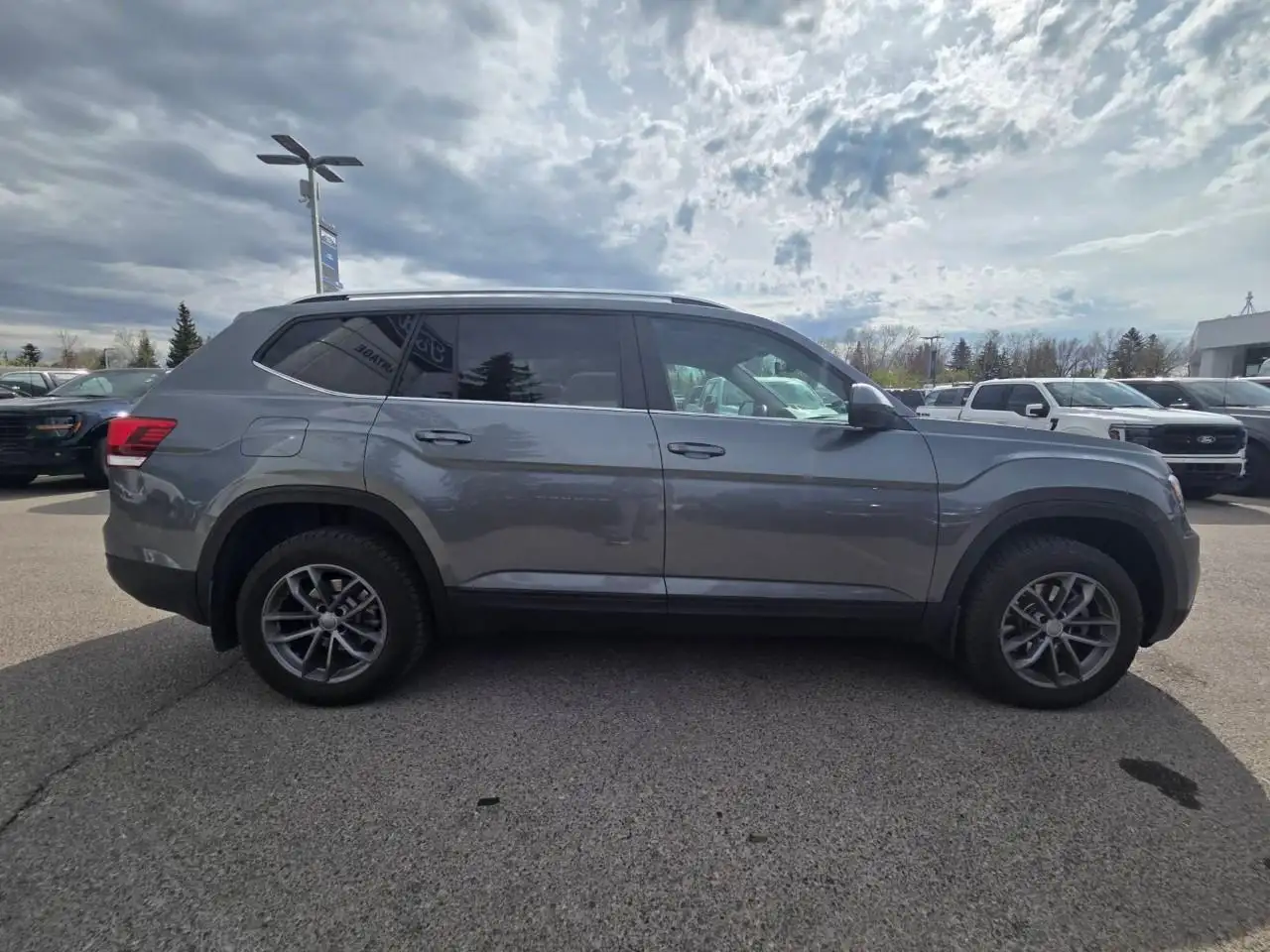 Volkswagen Atlas снимка Volkswagen Atlas