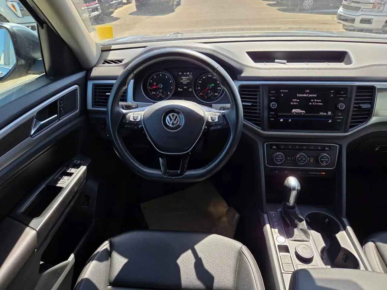 Volkswagen Atlas снимка Volkswagen Atlas