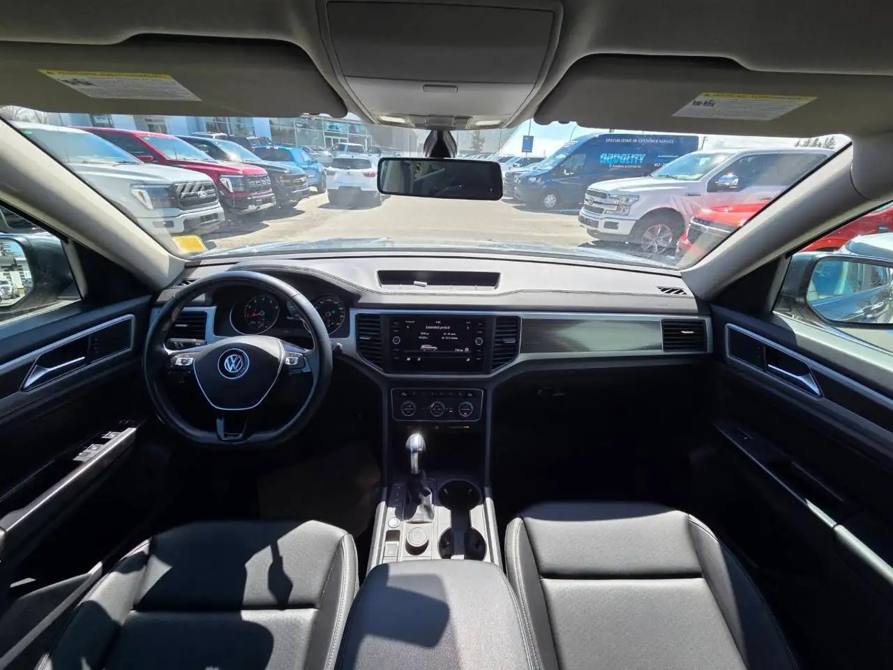 Volkswagen Atlas снимка Volkswagen Atlas