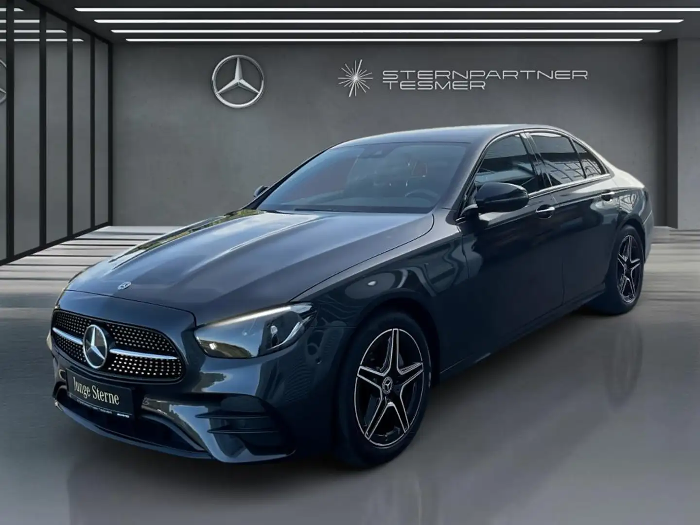 Mercedes-Benz E 200 AMG+Night+MBUX+KAMERA+WIDE+Ambiente Grijs - 2