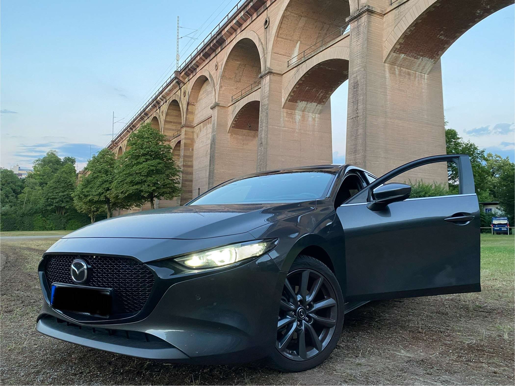 Second hand Mazda 3 2.0