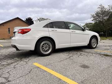 4dr Sdn LX