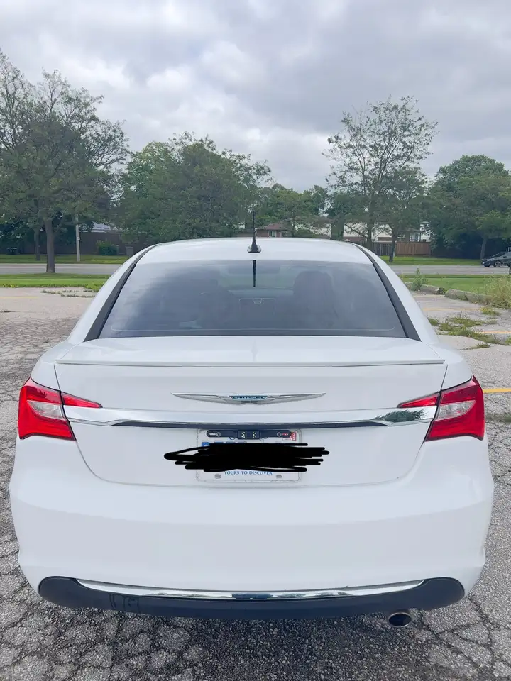 Chrysler 200 снимка Chrysler 200