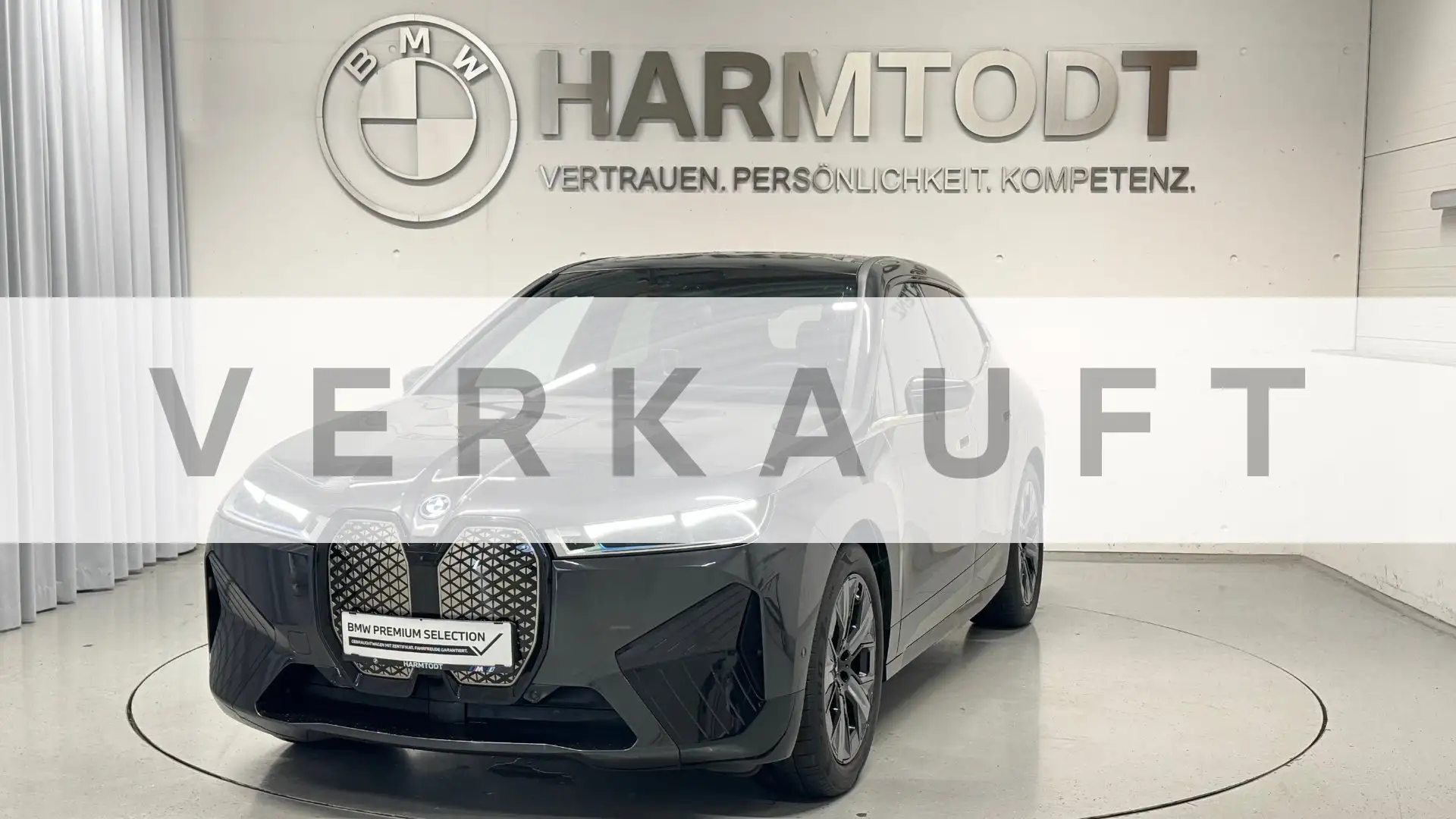 BMW iX xDrive40 Grau - 1