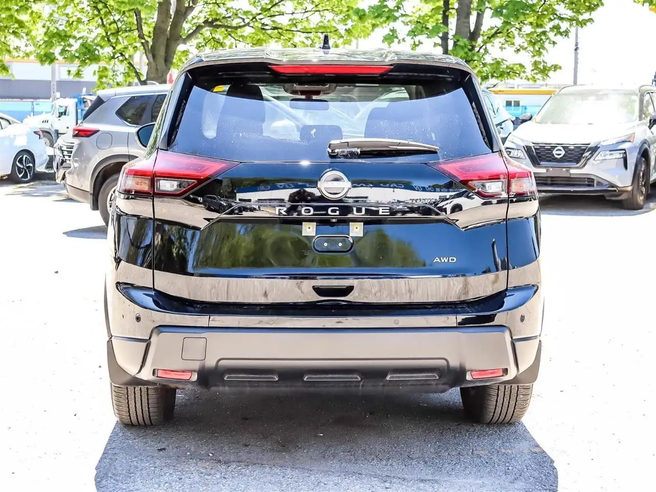 Nissan Rogue снимка Nissan Rogue