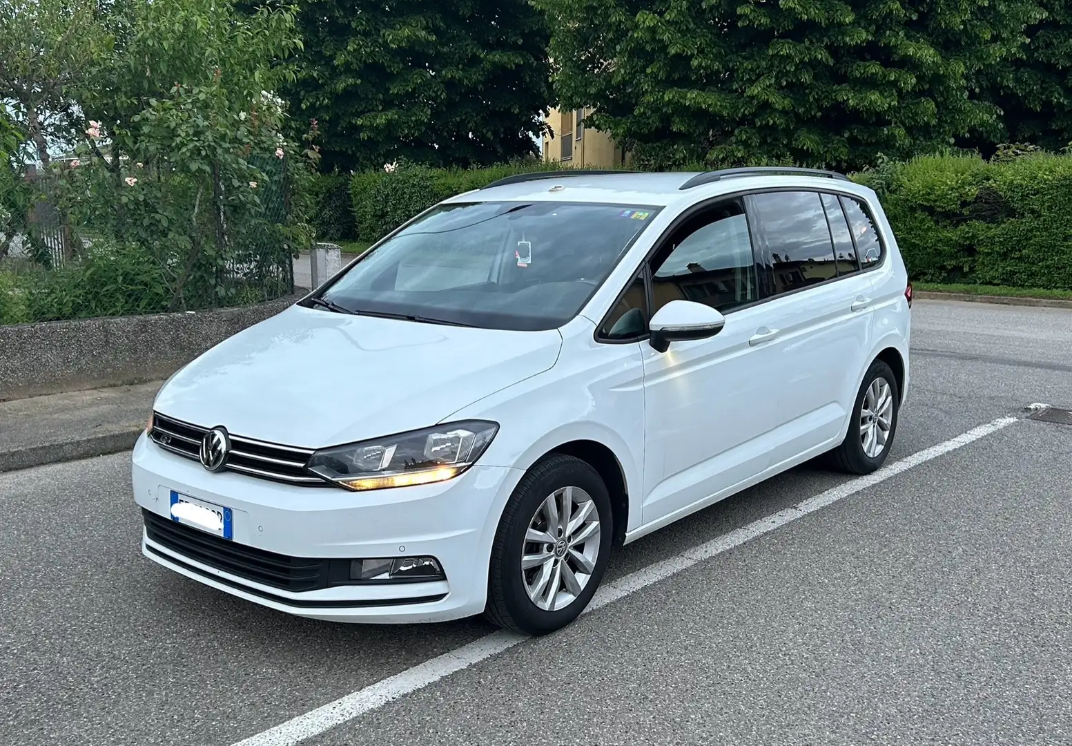 Volkswagen Touran 2.0 tdi Executive dsg 7 posti Blanc - 1