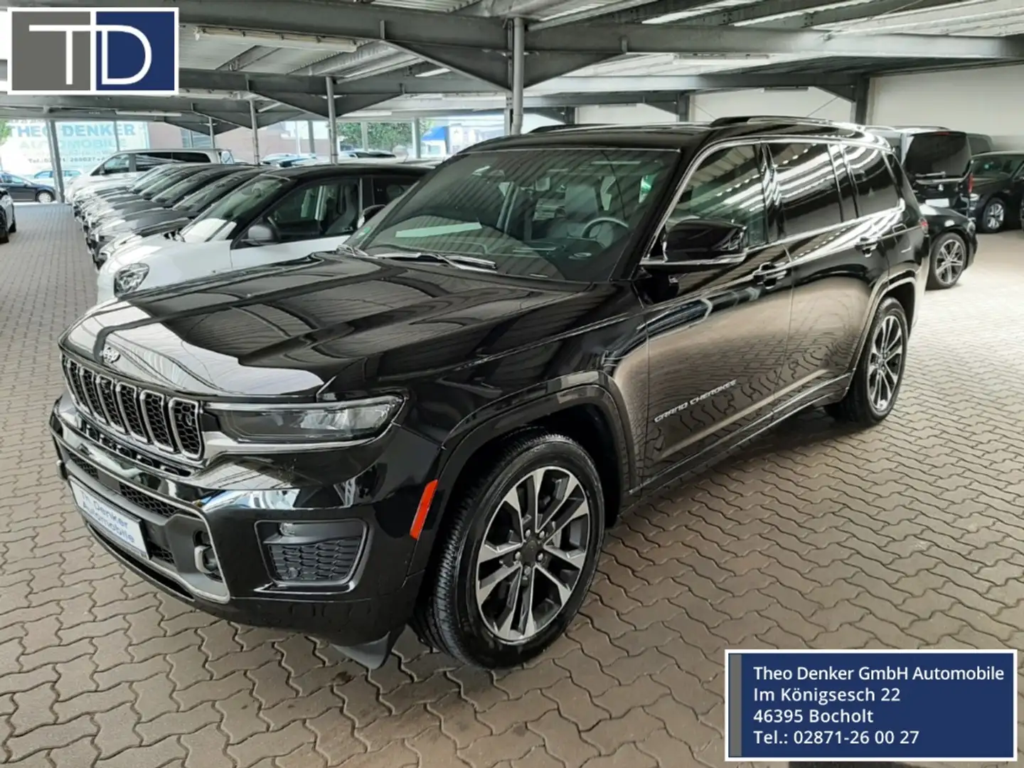 Jeep Grand Cherokee Overland L, 5.7 V8, Nightvision Fekete - 1