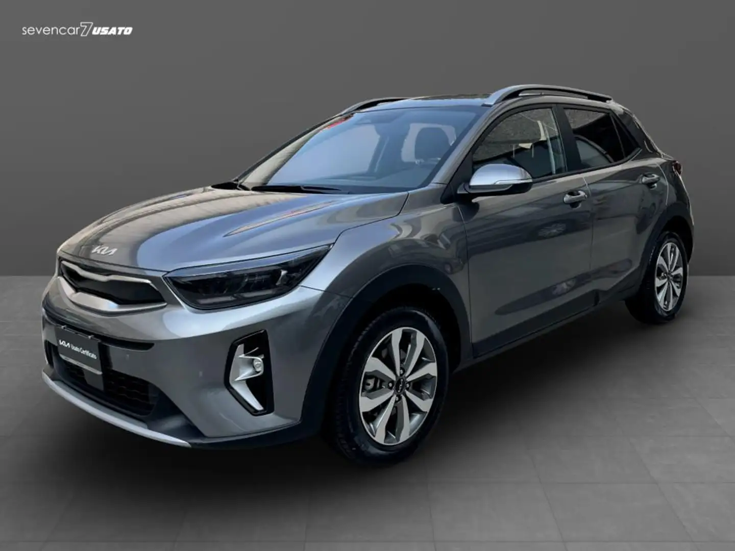 Kia Stonic 1.2 dpi Style 84cv Grijs - 1