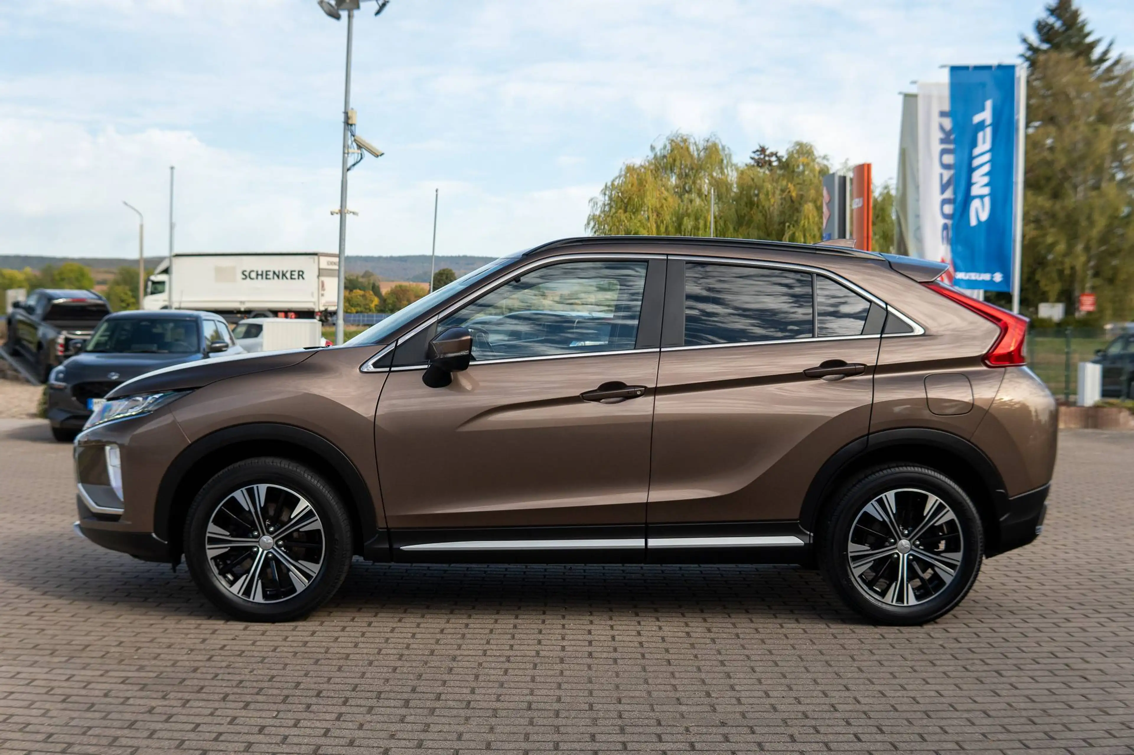 Mitsubishi Eclipse Cross 1.5 T-MIVEC, Diamant Edition+ 4WD *FRONTSCHEIBE HEIZBAR *4xSHZ *LED *NAVI *360° KAMERA — photo 14