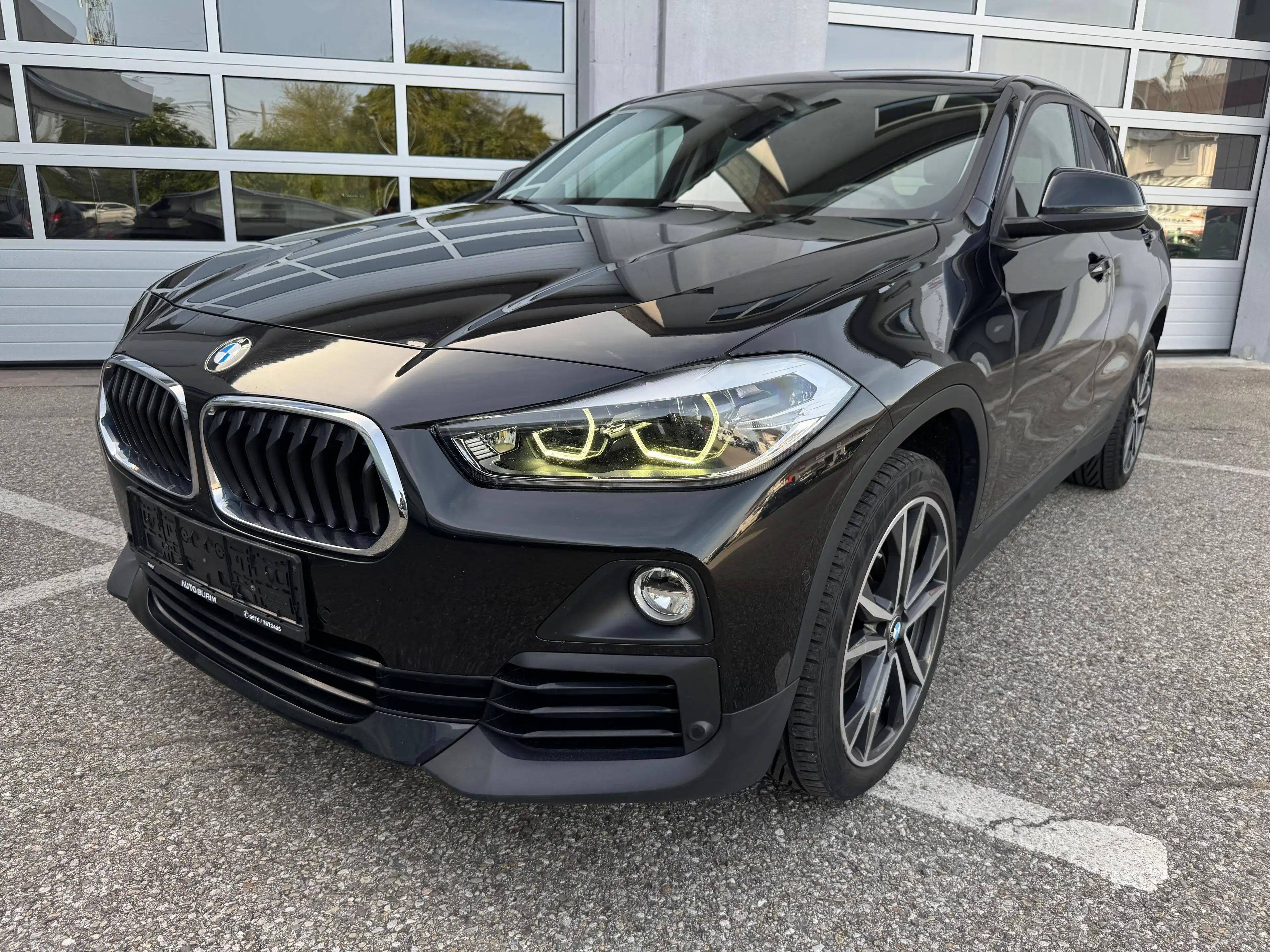 BMW X2 sDrive 18 d Aut. LED/Panoramadach/Bluetooth — photo 3