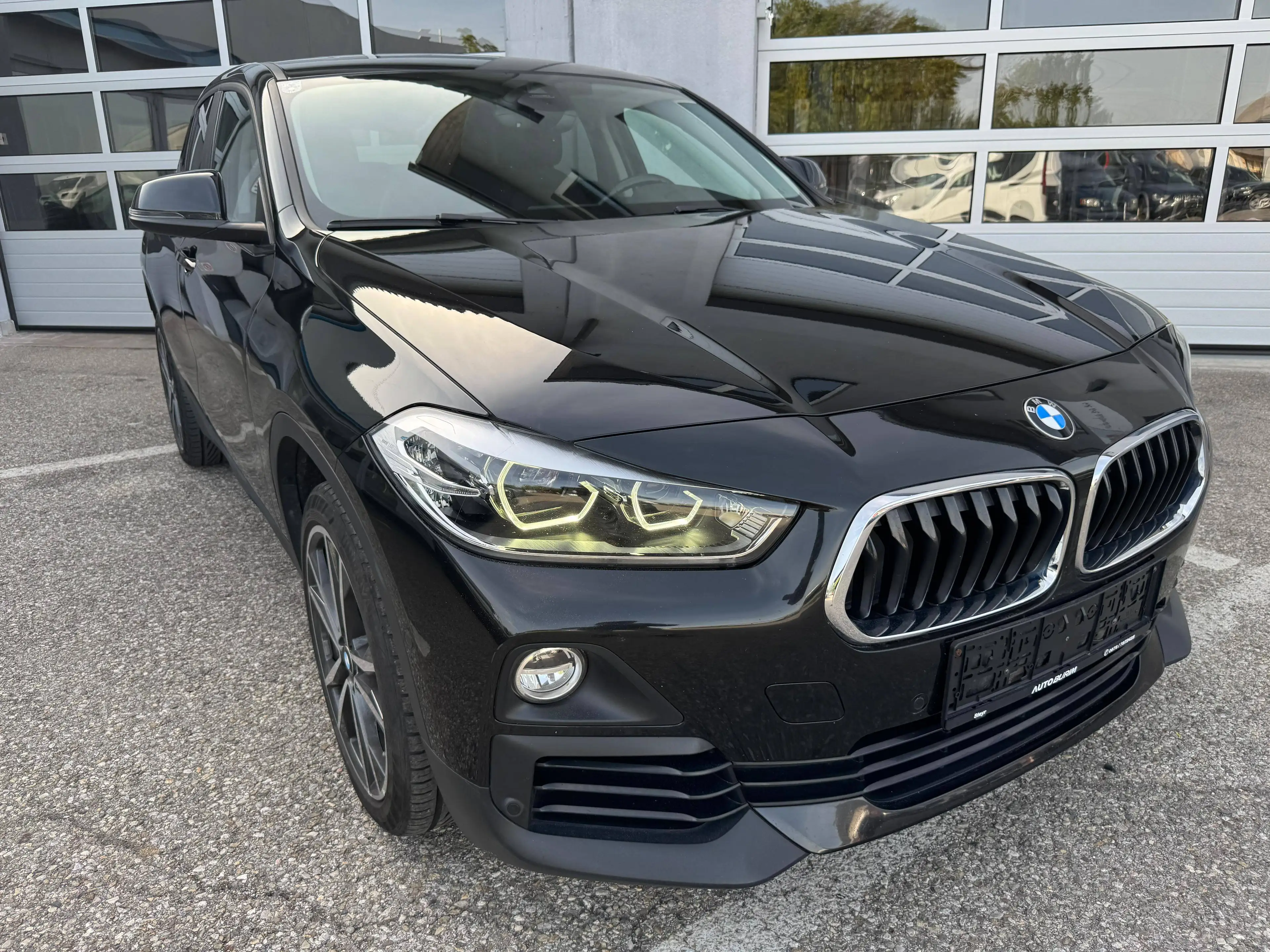 BMW X2 sDrive 18 d Aut. LED/Panoramadach/Bluetooth — photo 10