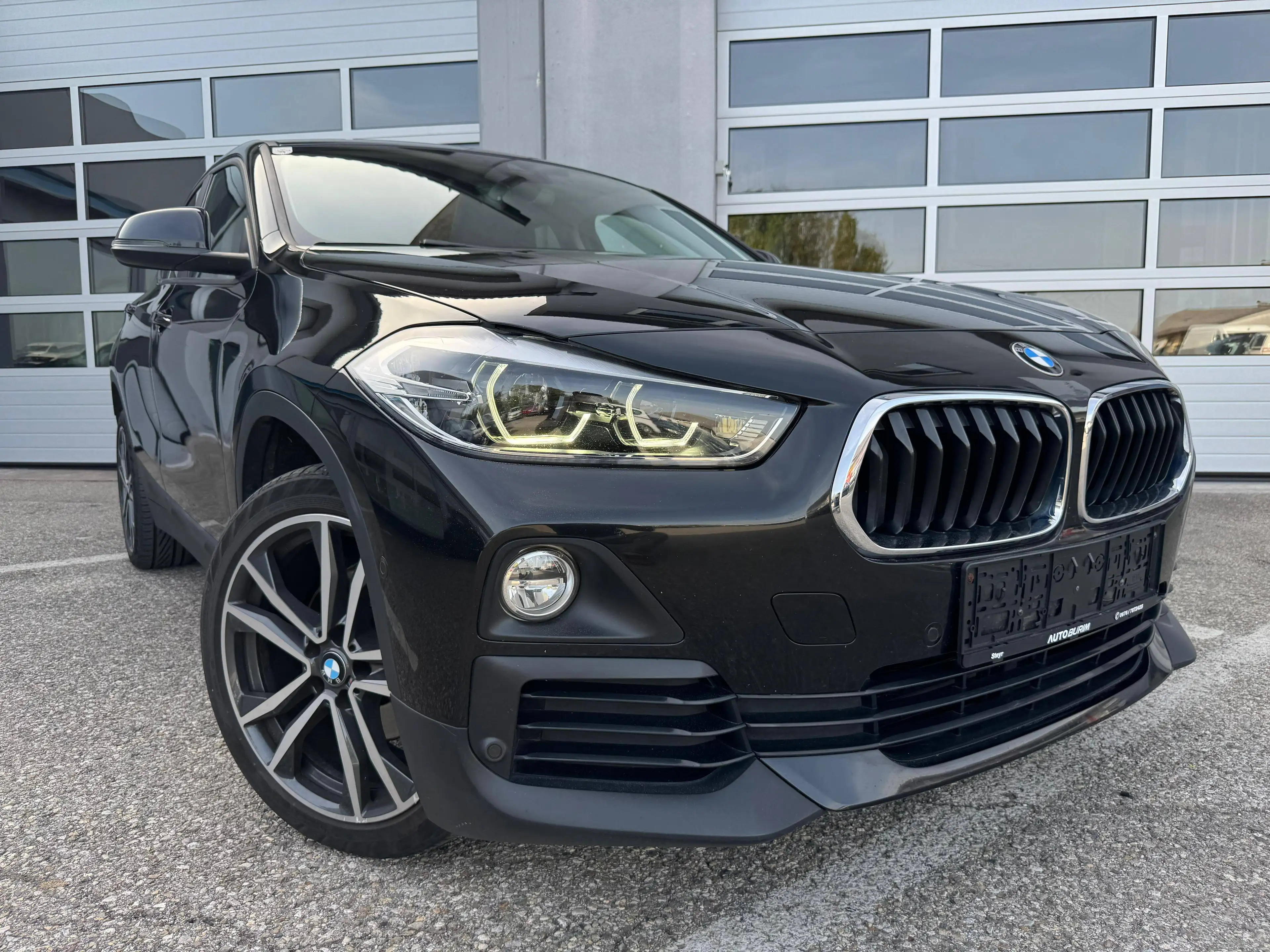 BMW X2 sDrive 18 d Aut. LED/Panoramadach/Bluetooth — photo 9