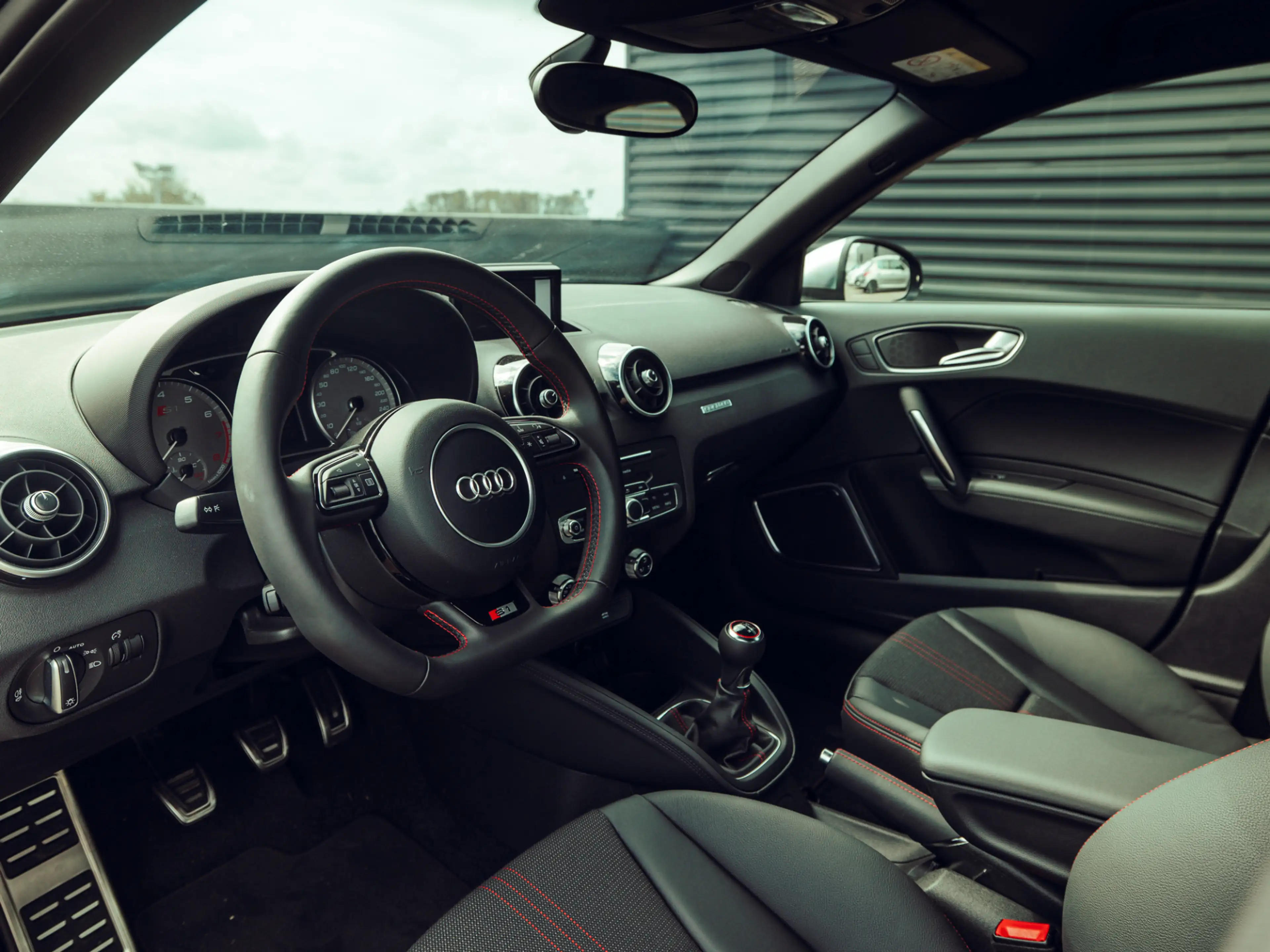 Audi A1 2.0 TFSI S1 Quattro Unieke nieuwe Audi S1 — photo 13