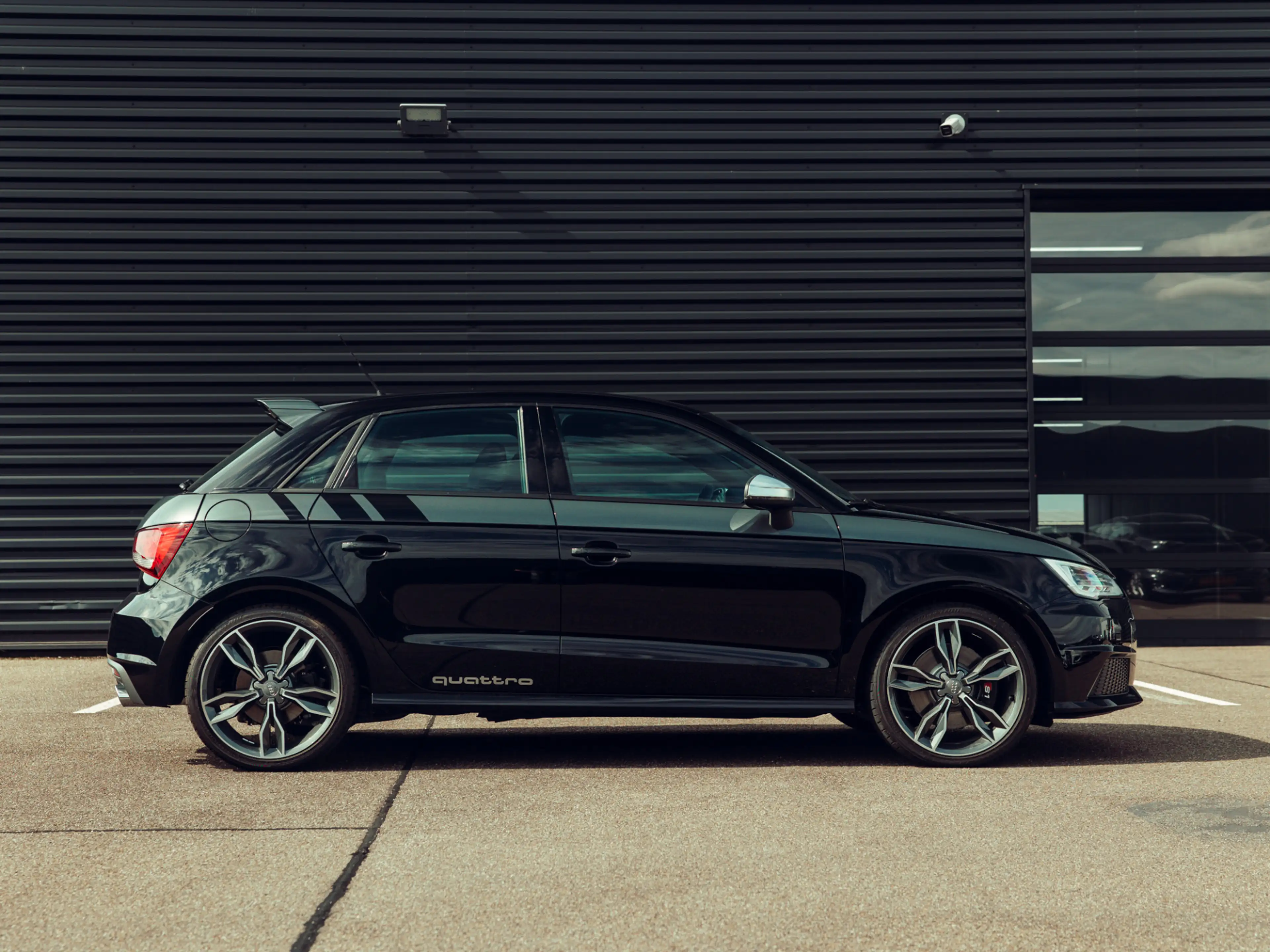 Audi A1 2.0 TFSI S1 Quattro Unieke nieuwe Audi S1 — photo 7