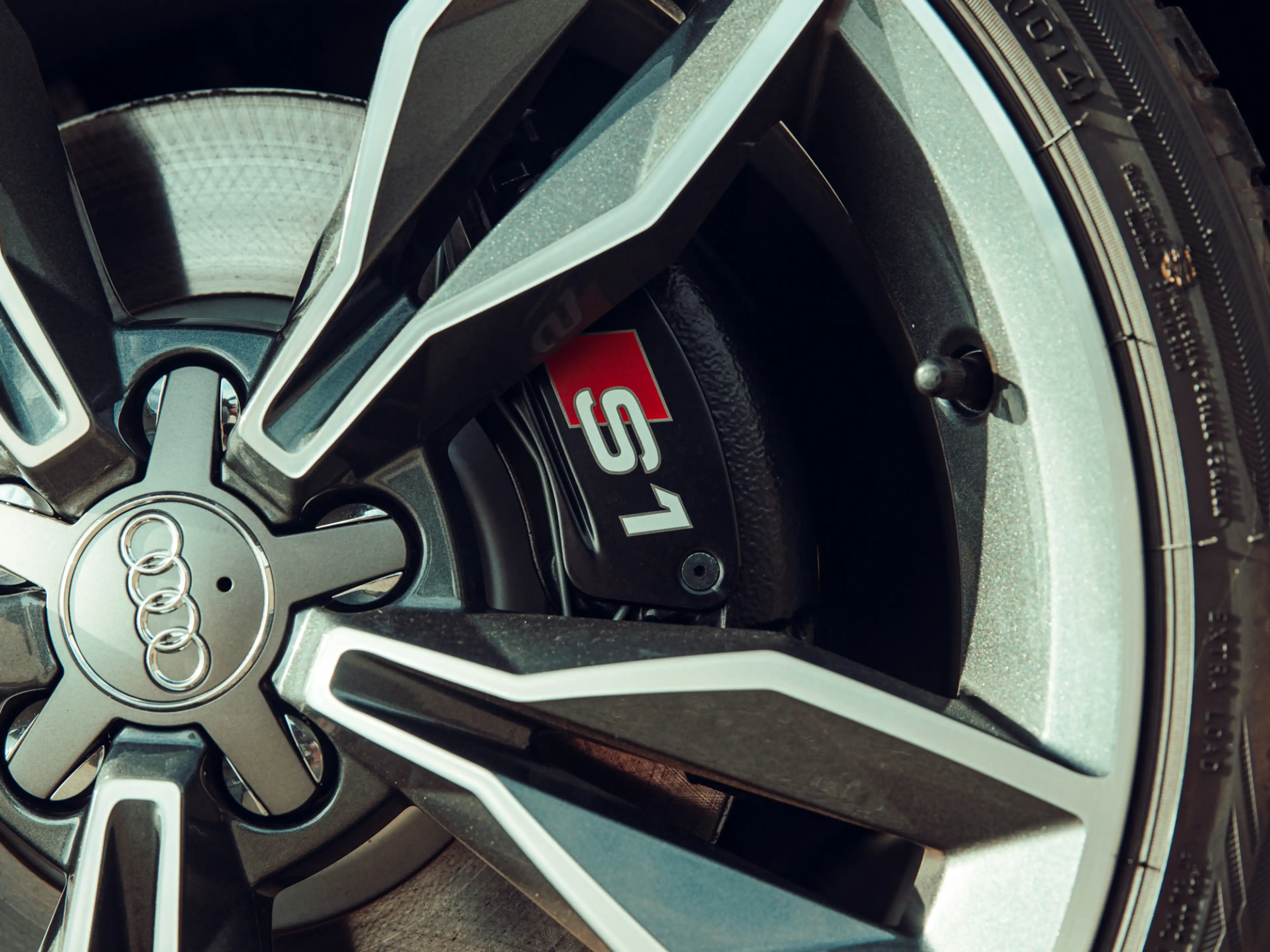 Audi A1 2.0 TFSI S1 Quattro Unieke nieuwe Audi S1 — photo 11