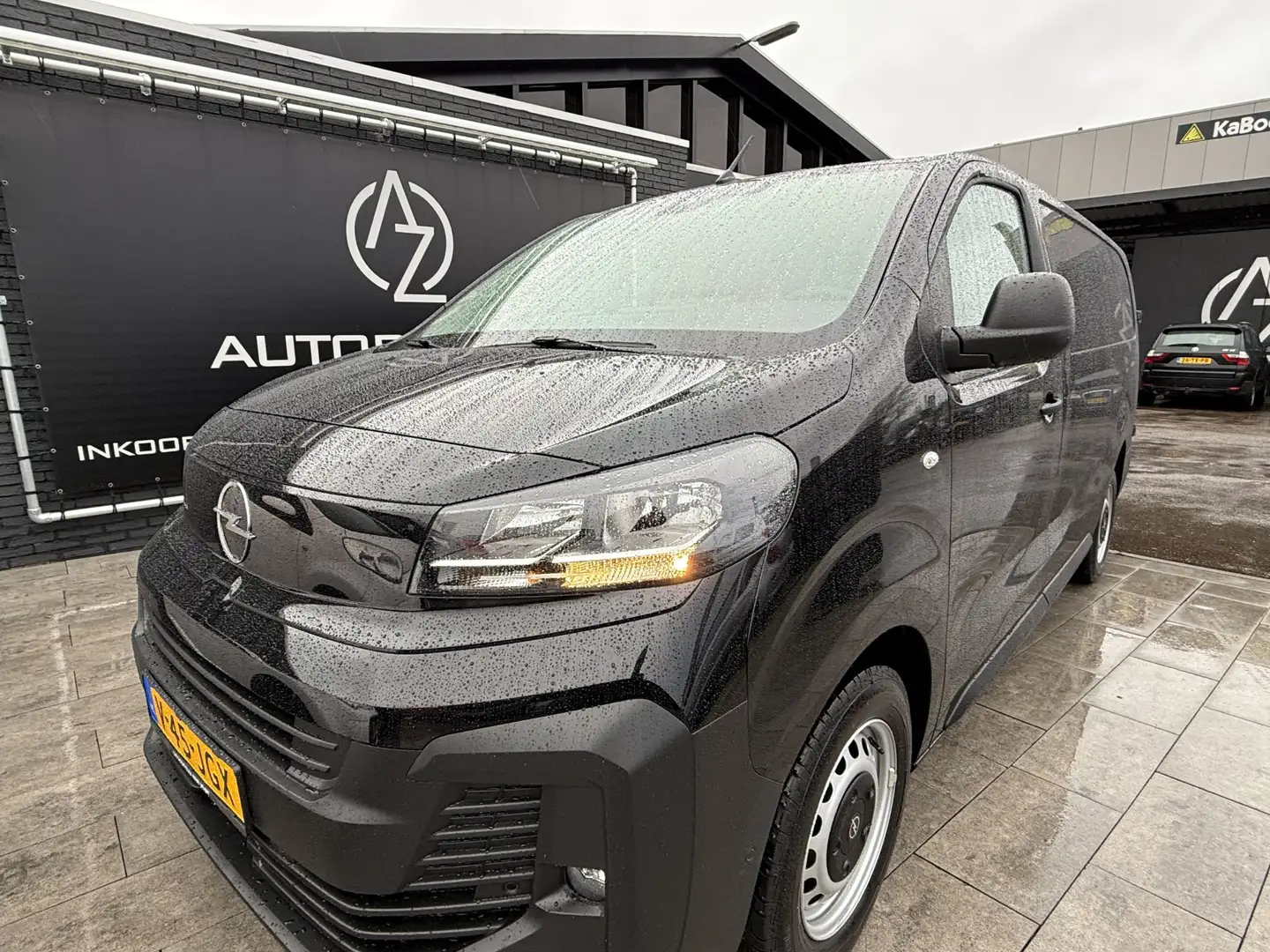 Opel Vivaro 2.0 Diesel 145 S&S L3 Zwart - 2