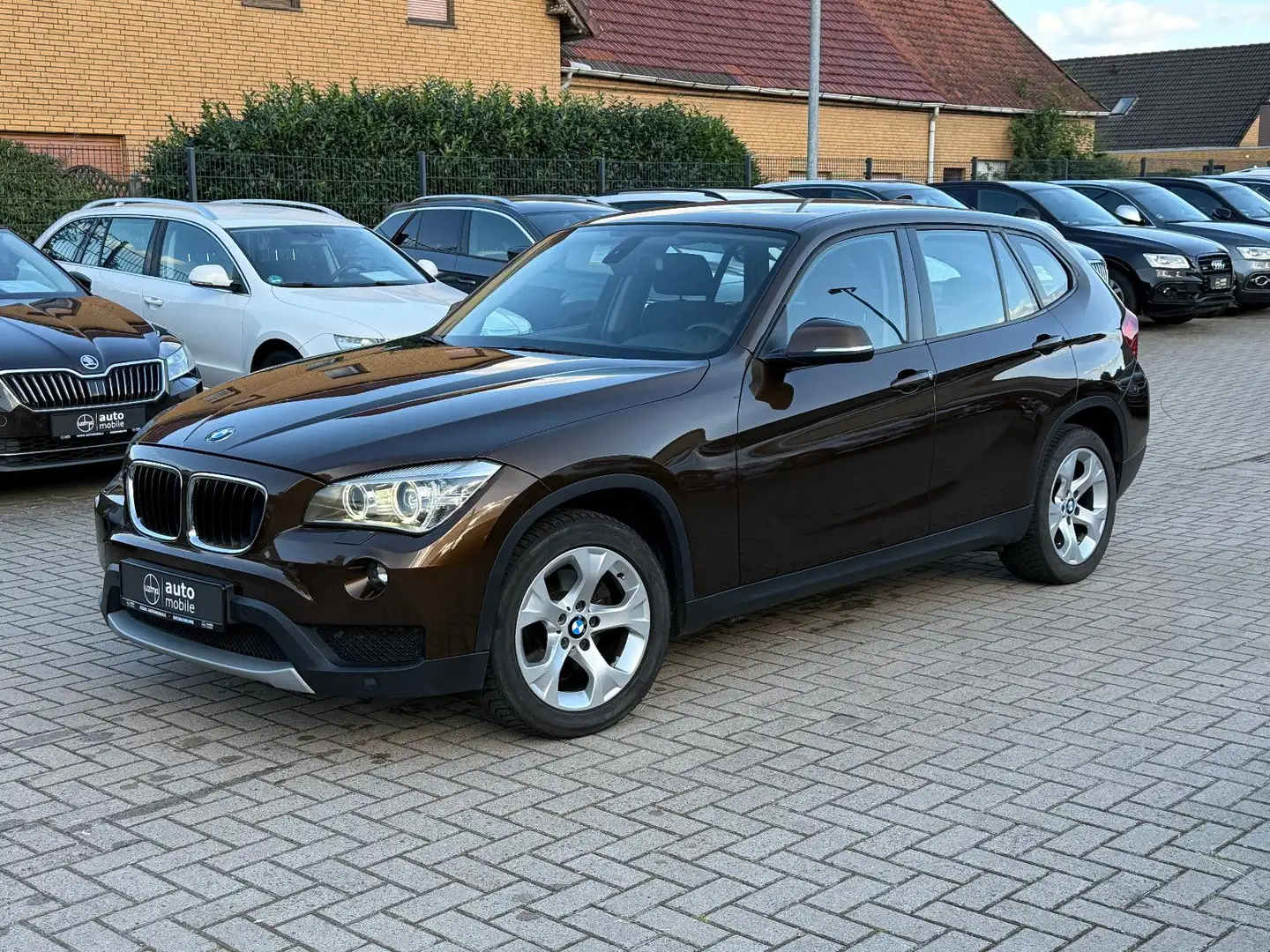 BMW X1 20d xDrive | Aut. | TÜV neu | Navi | Scheckh. Brun - 1