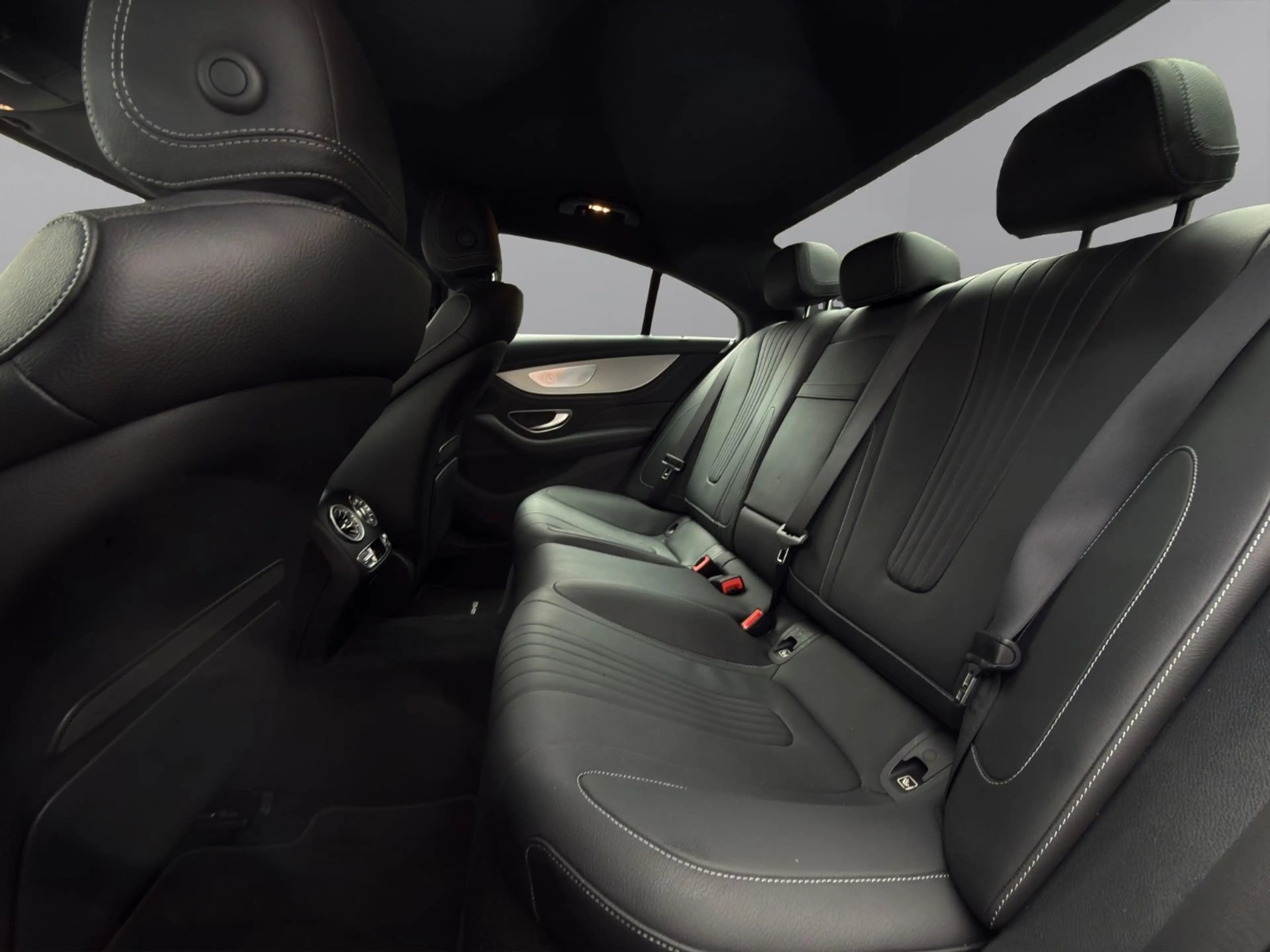 Mercedes-Benz CLS 400 d°AMG°Burm.°360Cam°MultiBeam°Leder°Sitzk. — photo 14