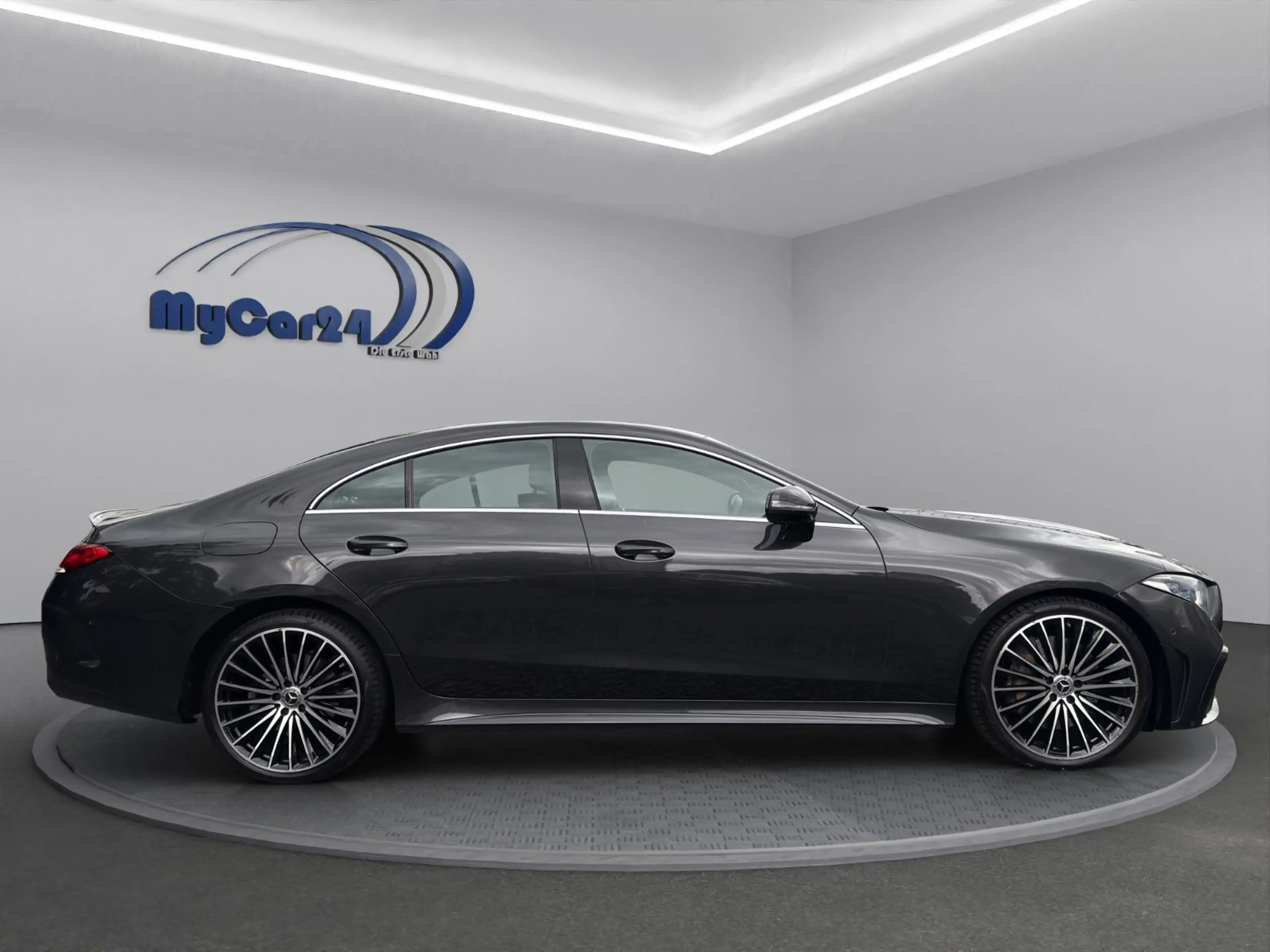 Mercedes-Benz CLS 400 d°AMG°Burm.°360Cam°MultiBeam°Leder°Sitzk. — photo 12