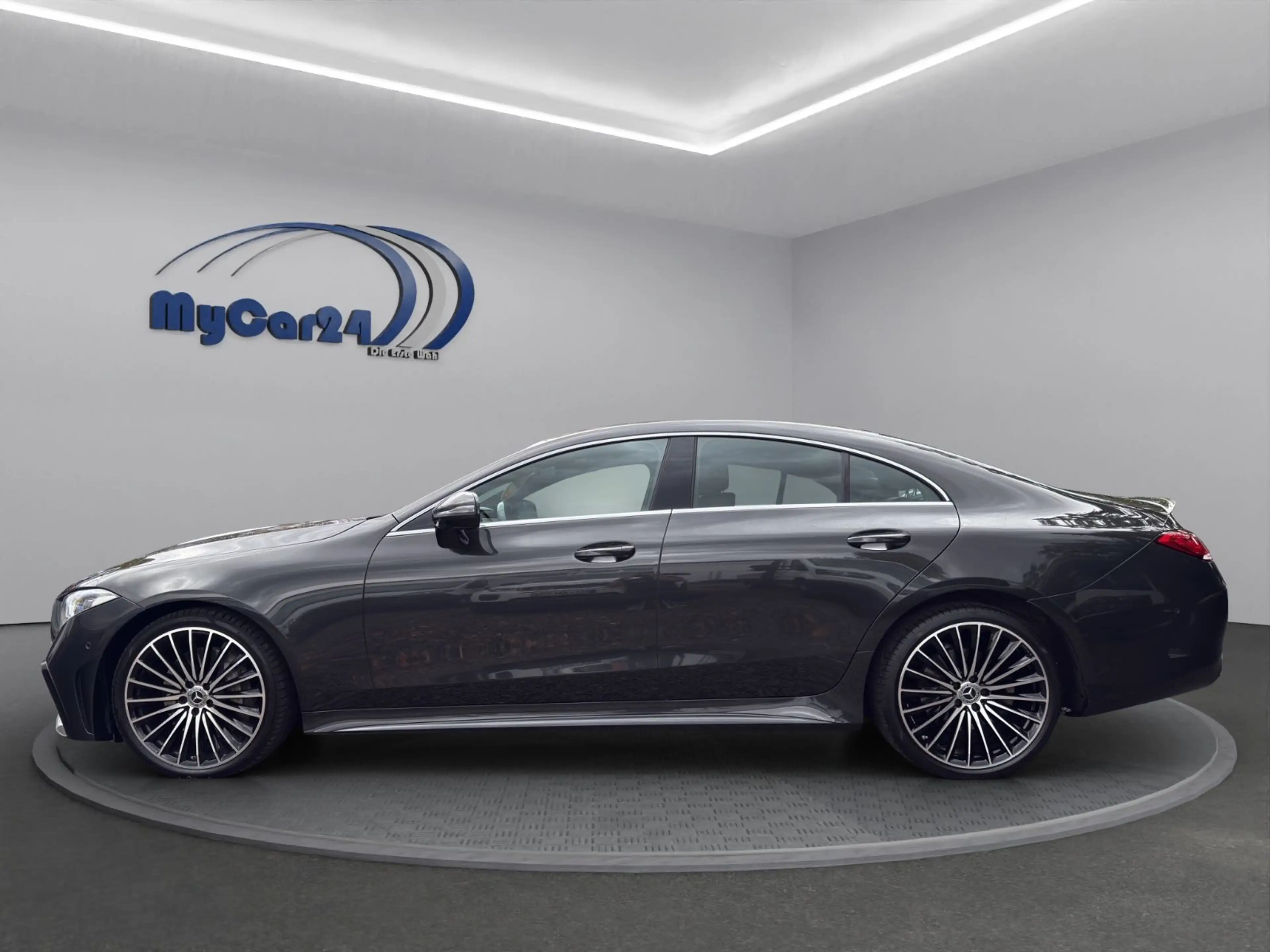 Mercedes-Benz CLS 400 d°AMG°Burm.°360Cam°MultiBeam°Leder°Sitzk. — photo 10
