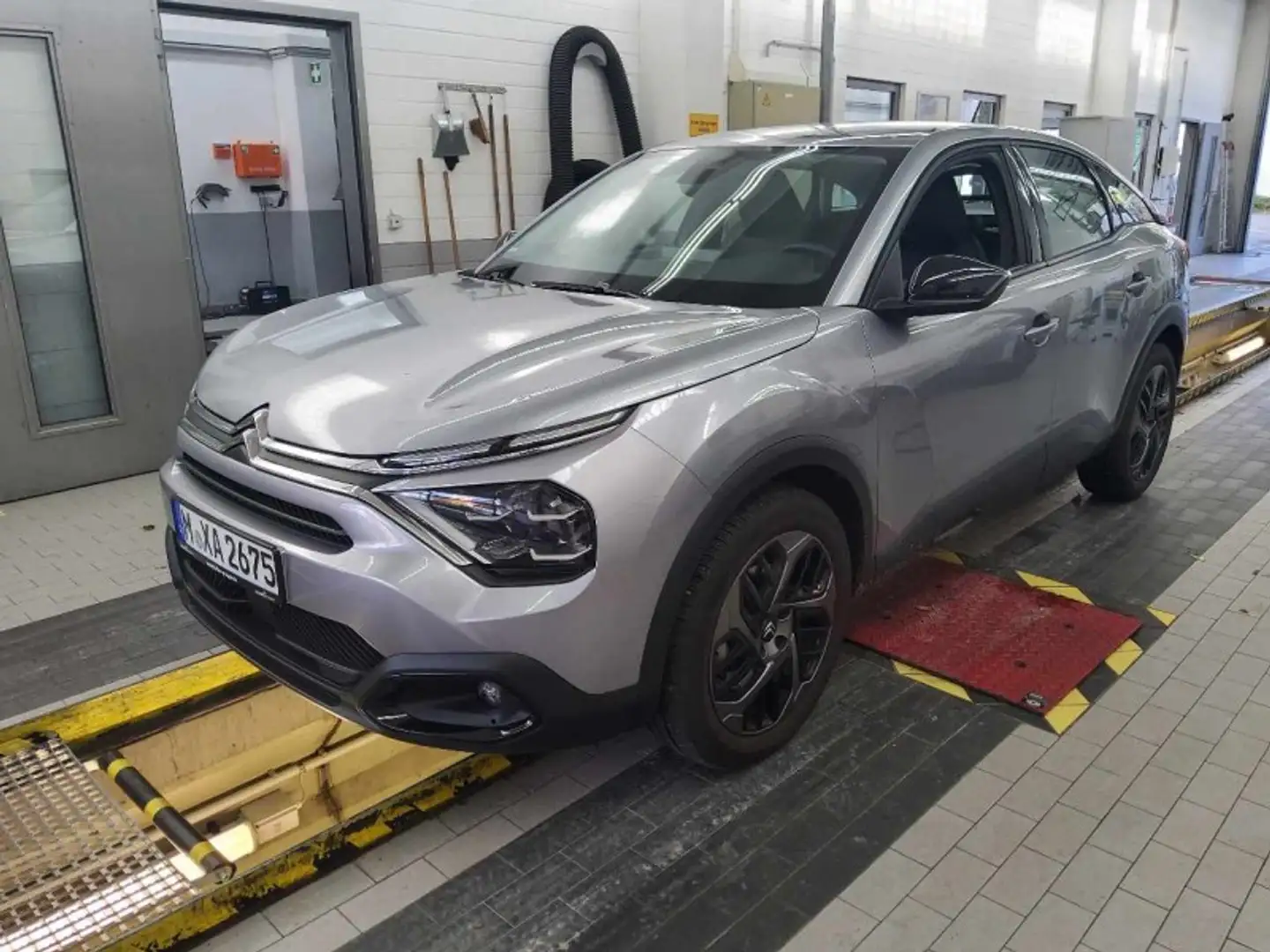 Citroen C4 Plus*dig.Cockpit*SHZ*R.cam*LED*Tempo*CarPlay Grau - 1